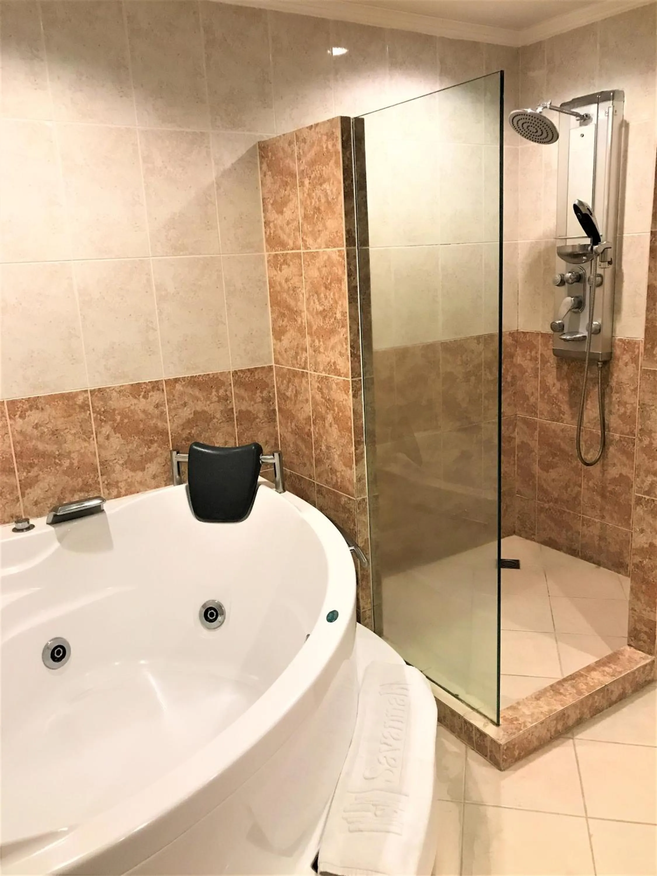 Savannah Resort Hotel