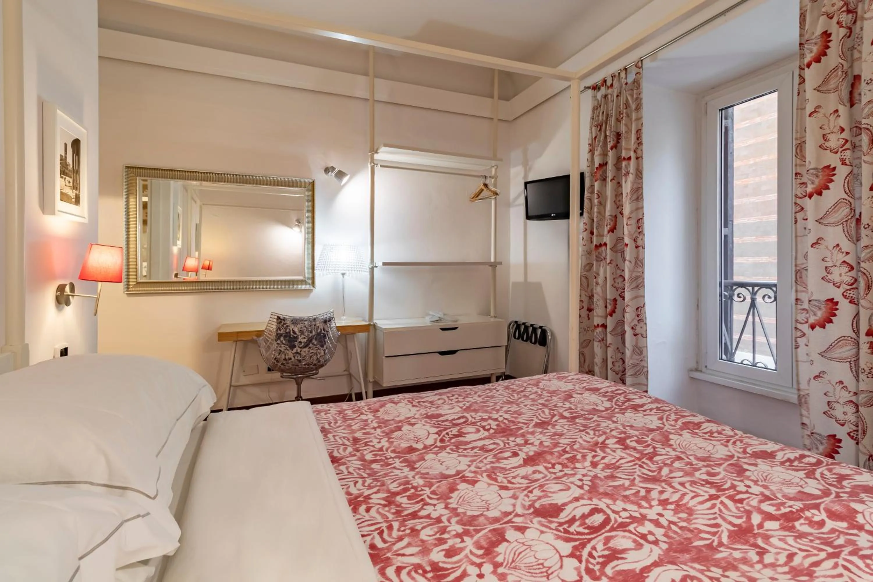 Photo of the whole room, Bed in DAB Guest House