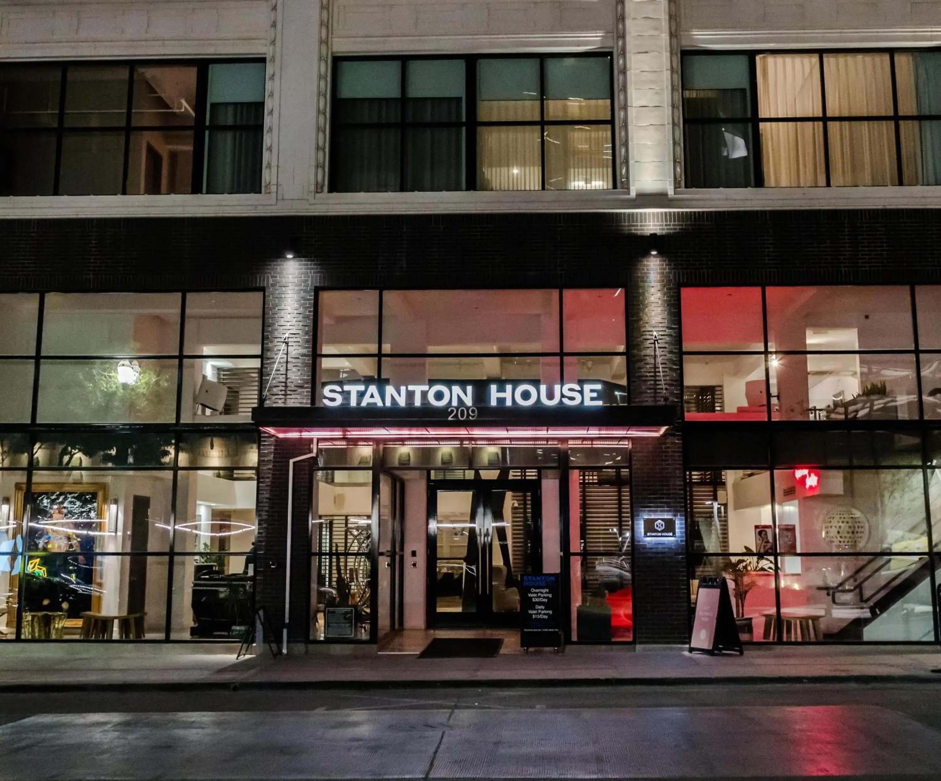Facade/entrance in Stanton House El Paso Facade/entrance in Stanton House El Paso