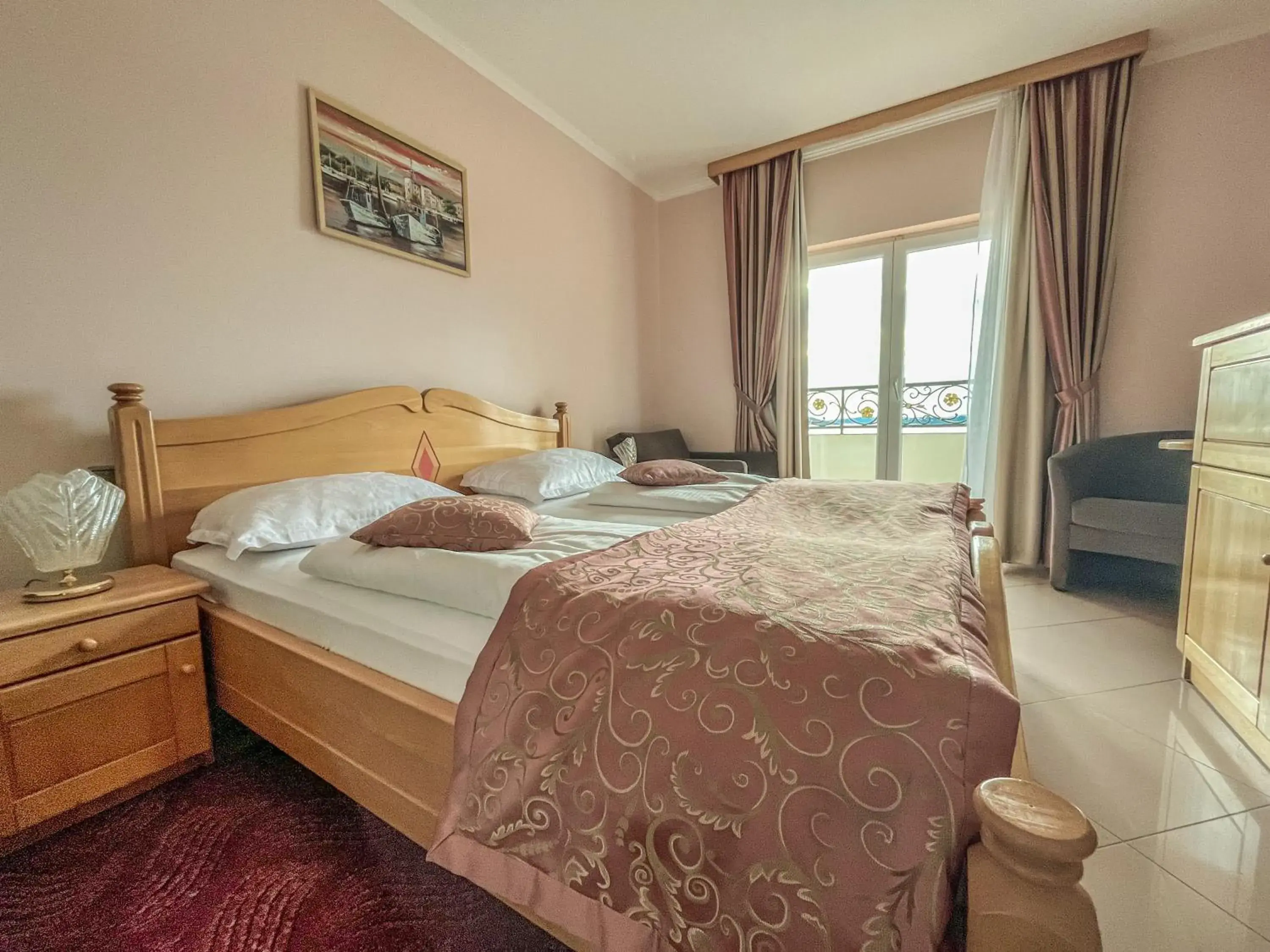 Bed in Hotel Miramare Bed in Hotel Miramare