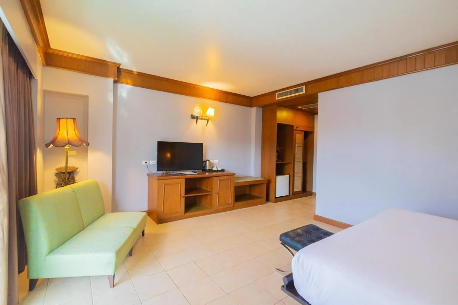 Photo of the whole room, Bed in C &amp; N Hotel Patong, Phuket