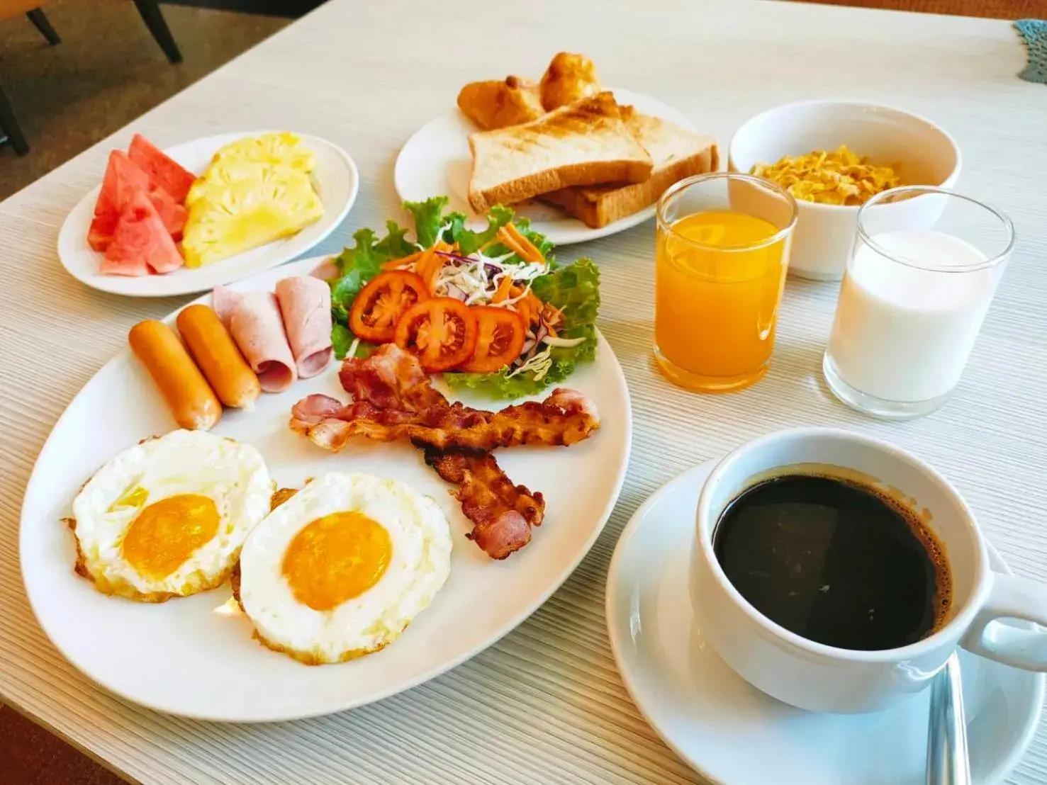 Breakfast in C & N Hotel Patong, Phuket Breakfast in C & N Hotel Patong, Phuket
