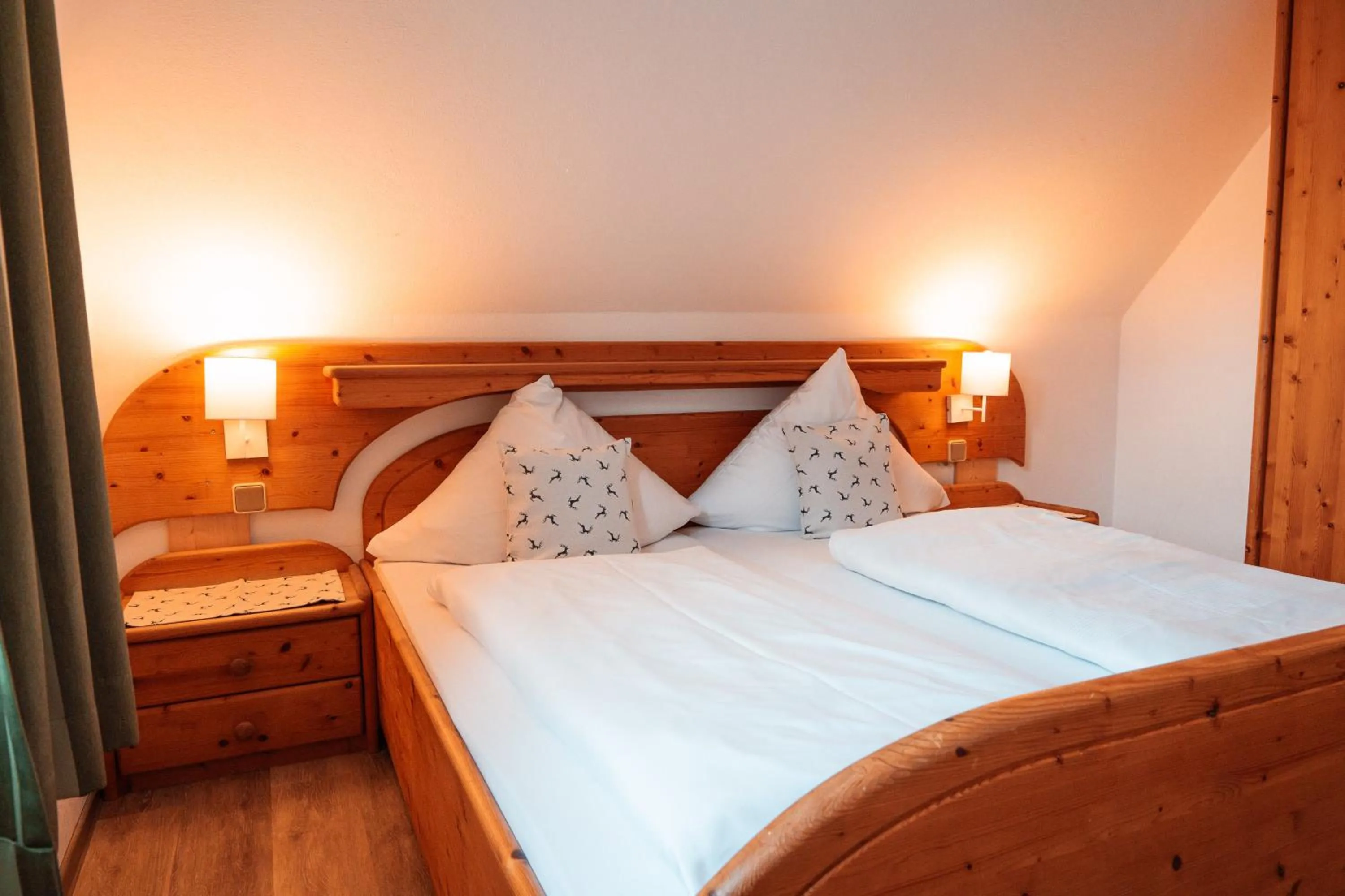 Bed in Gästehaus - Kipfenberg