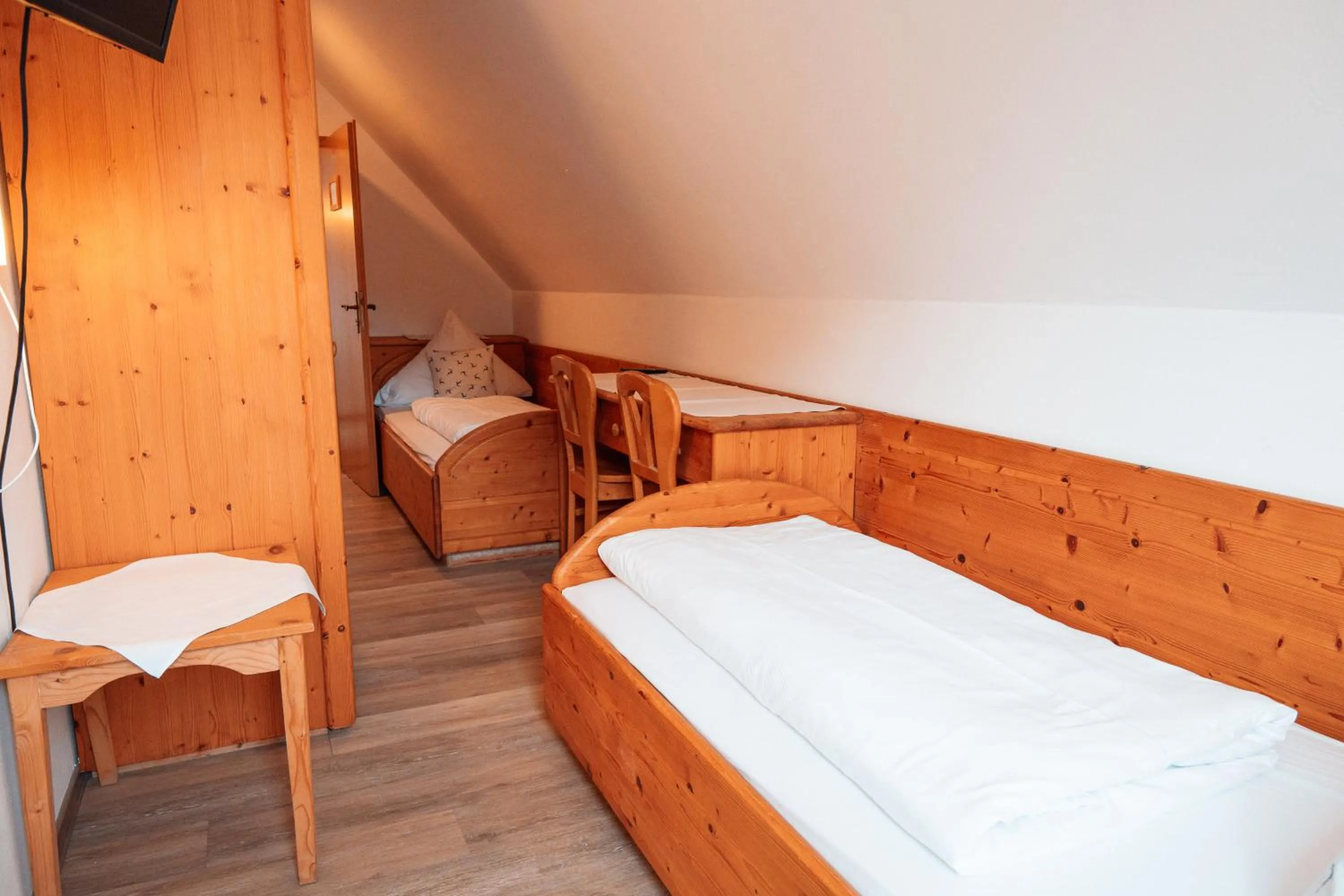 Bed in Gästehaus - Kipfenberg