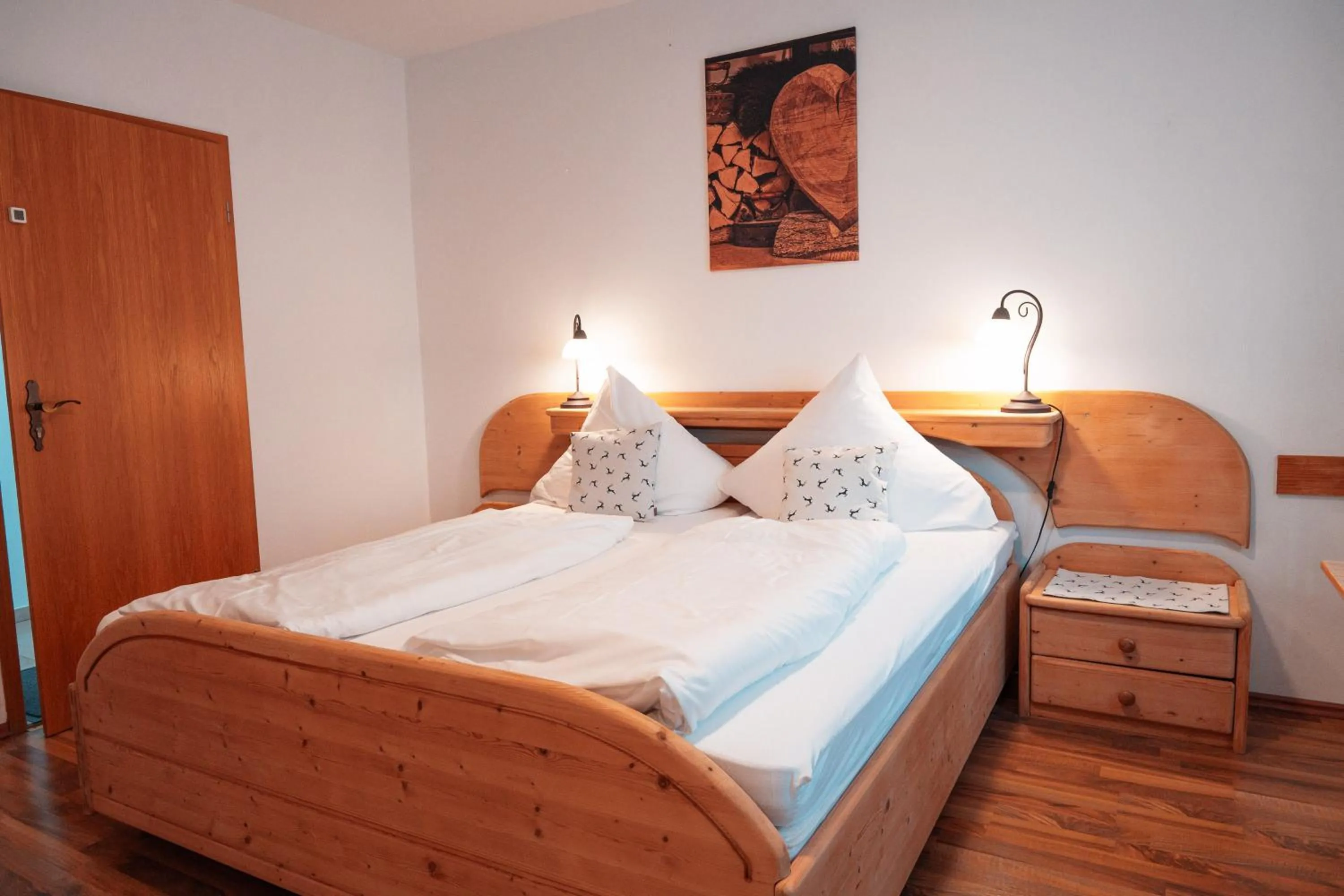 Bed in Gästehaus - Kipfenberg