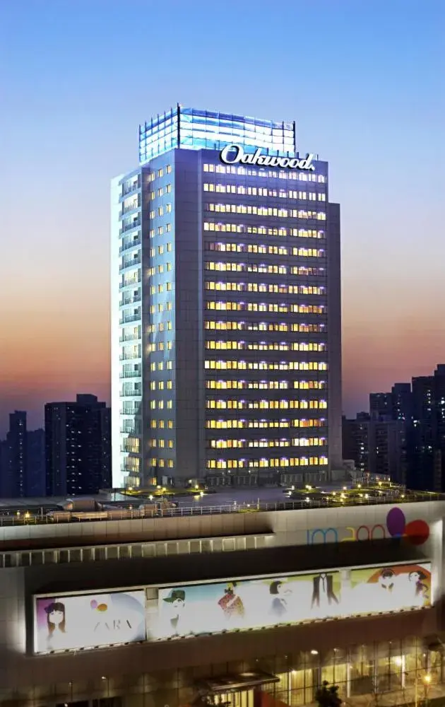 Property building in Oakwood Residence Shanghai Property building in Oakwood Residence Shanghai