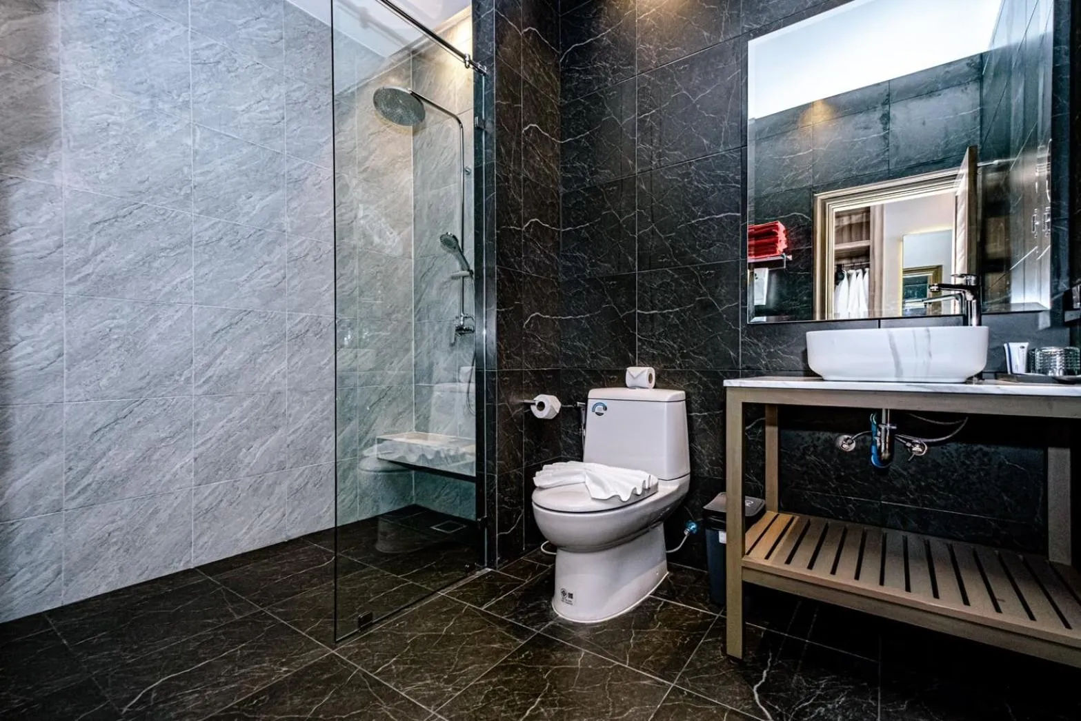 Shower in C&N Kho Khao Beach Resort - SHA Plus