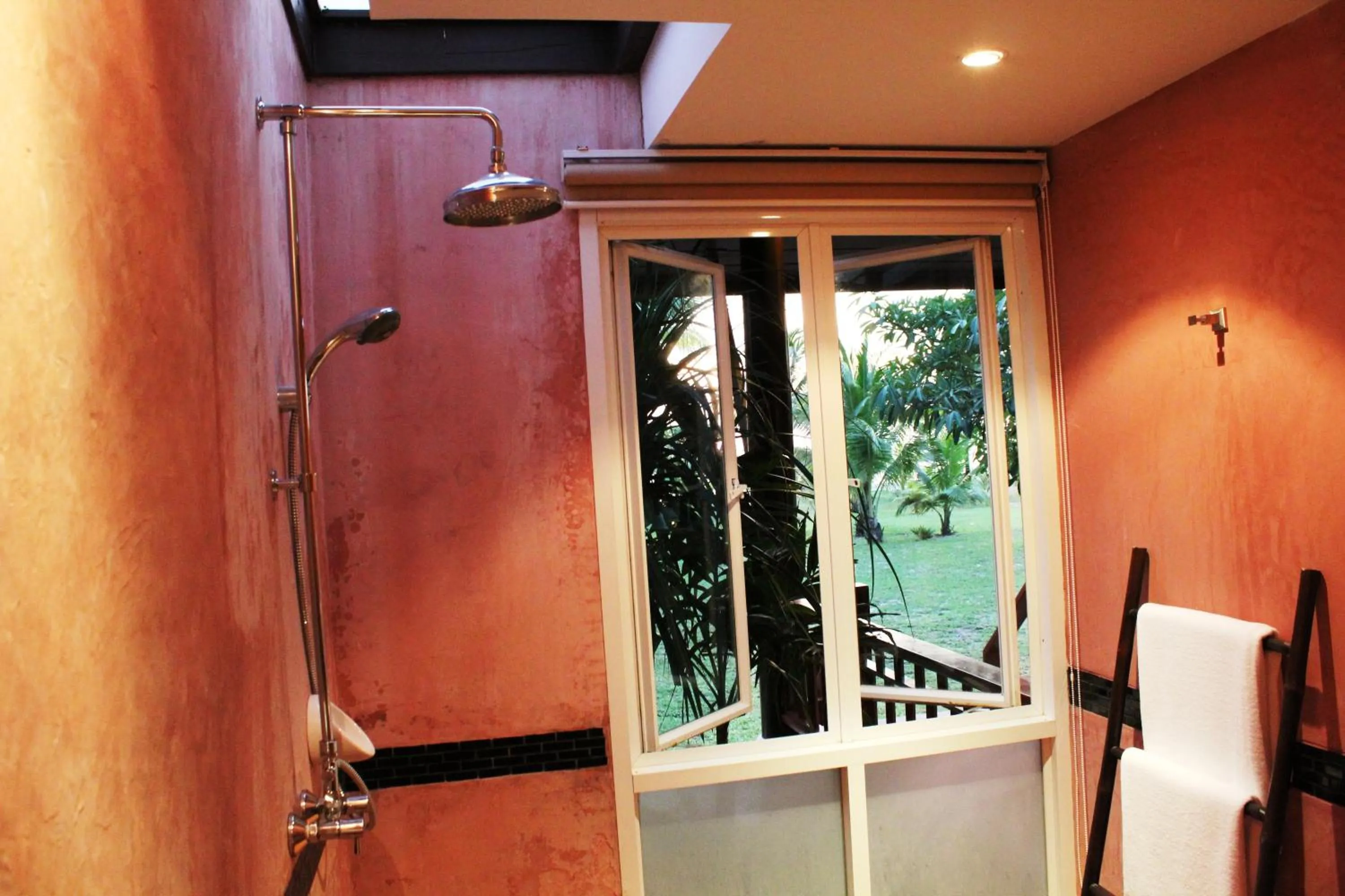 Shower in C&N Kho Khao Beach Resort - SHA Plus