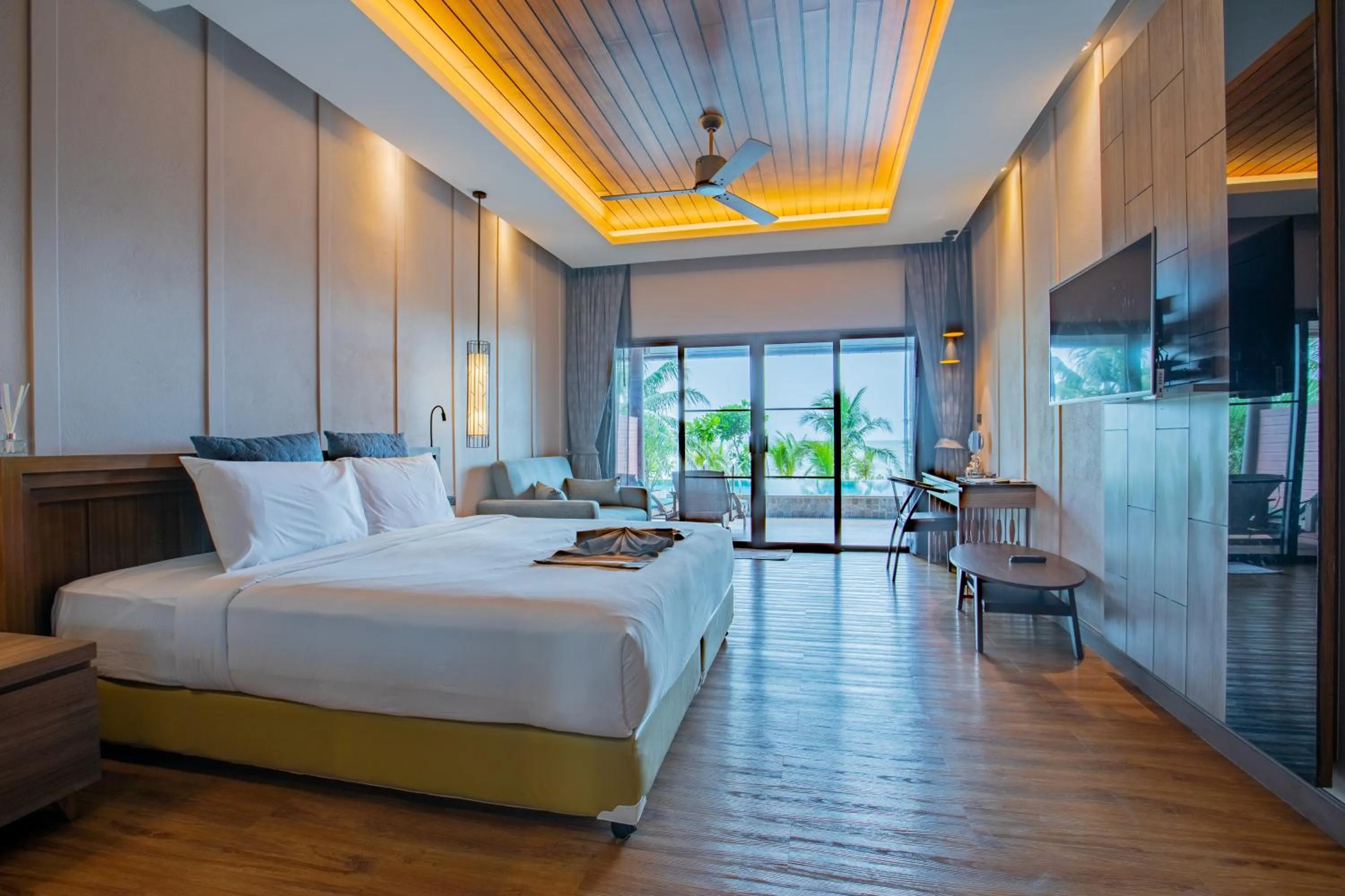 Photo of the whole room, Bed in C&N Kho Khao Beach Resort - SHA Plus