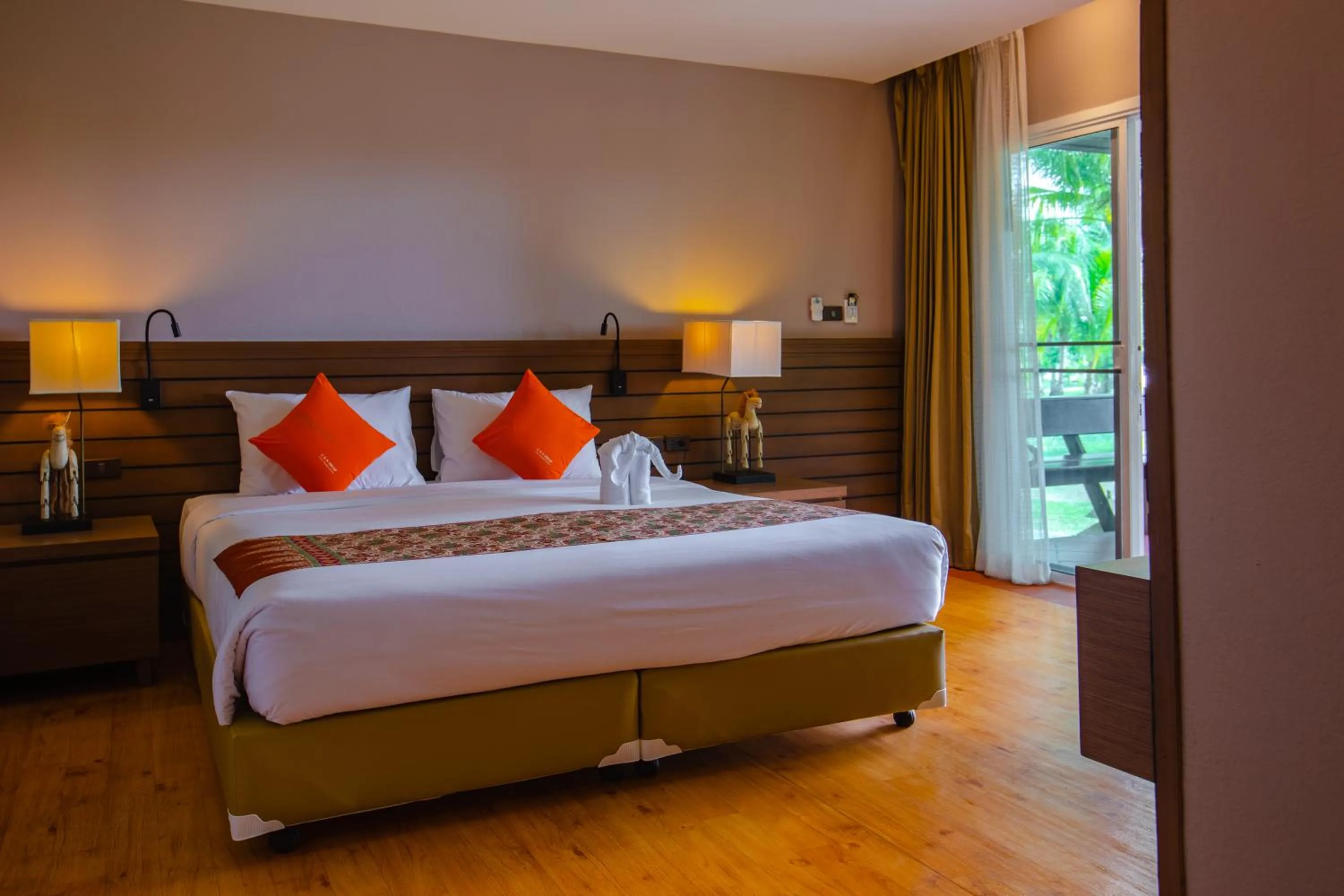 Bed in C&N Kho Khao Beach Resort - SHA Plus