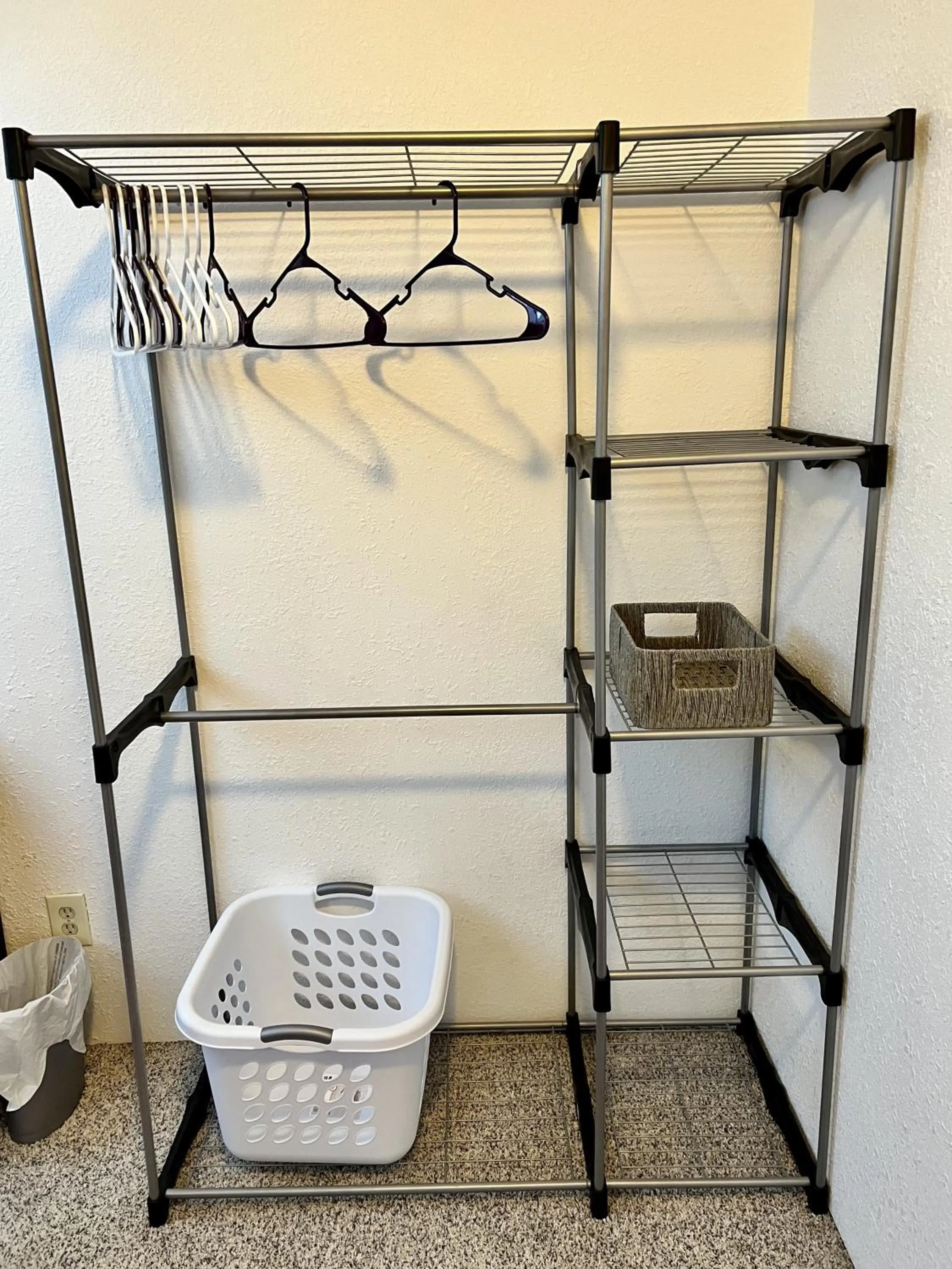 wardrobe in Leah's Homestay in Hoquiam