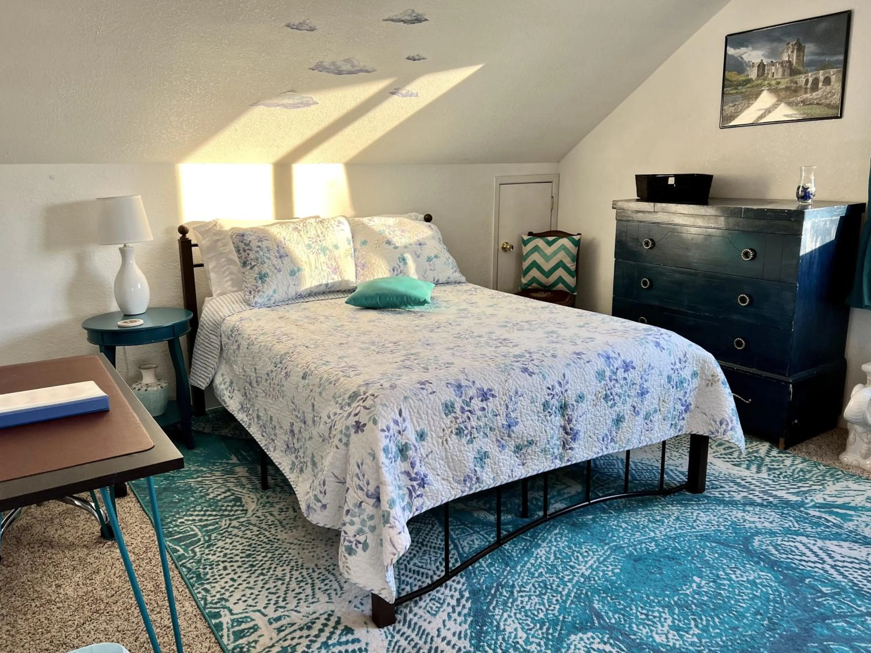 Bed in Leah's Homestay in Hoquiam