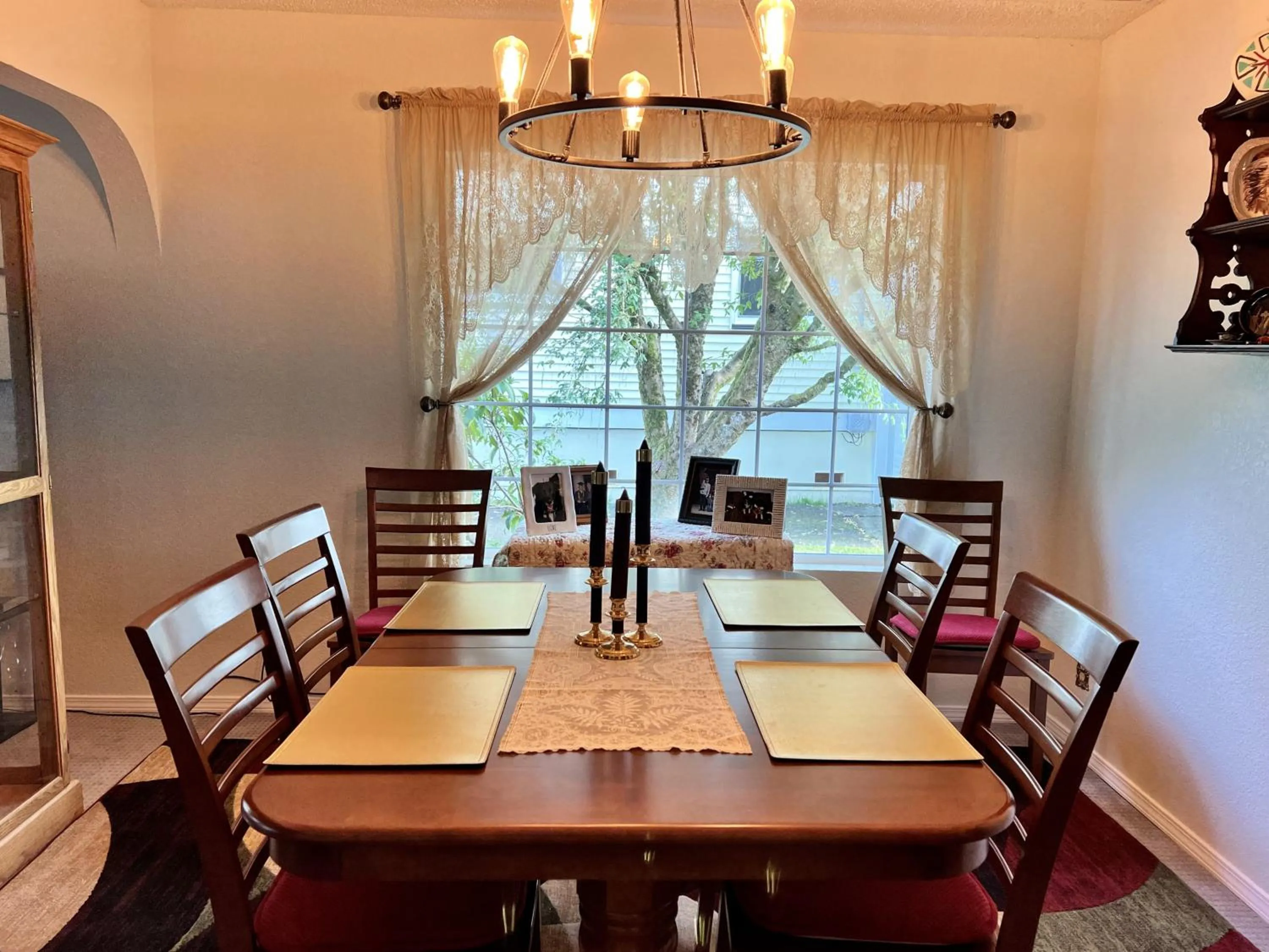 Dining area in Leah's Homestay in Hoquiam
