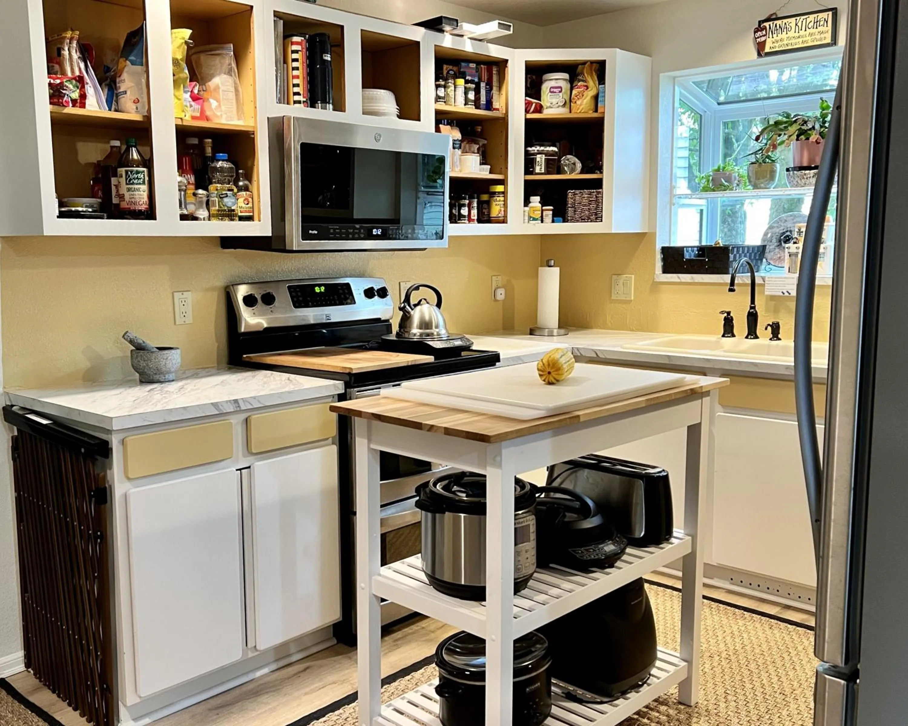 Decorative detail in Leah's Homestay in Hoquiam