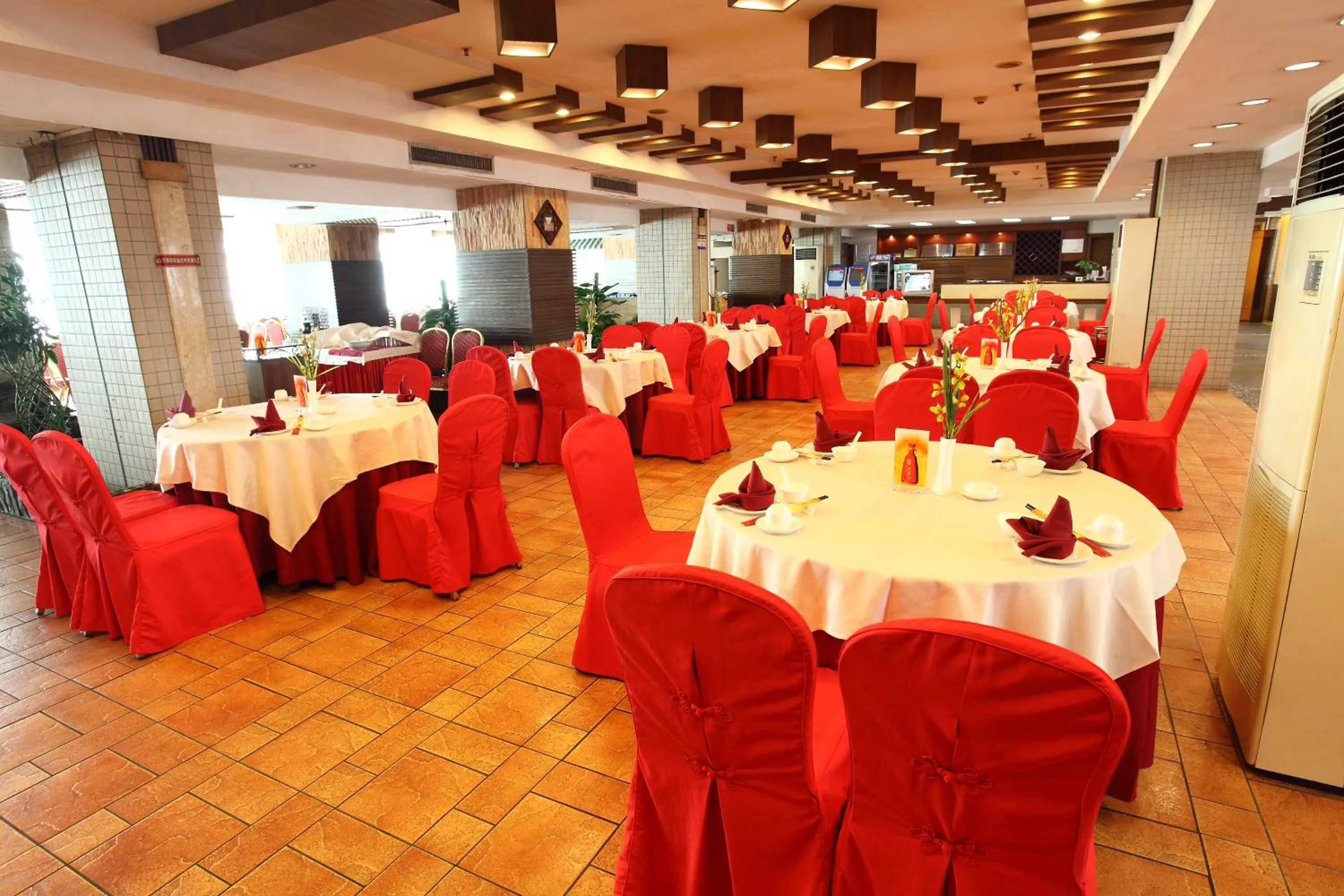 Restaurant/places to eat in Sanyu Hotel