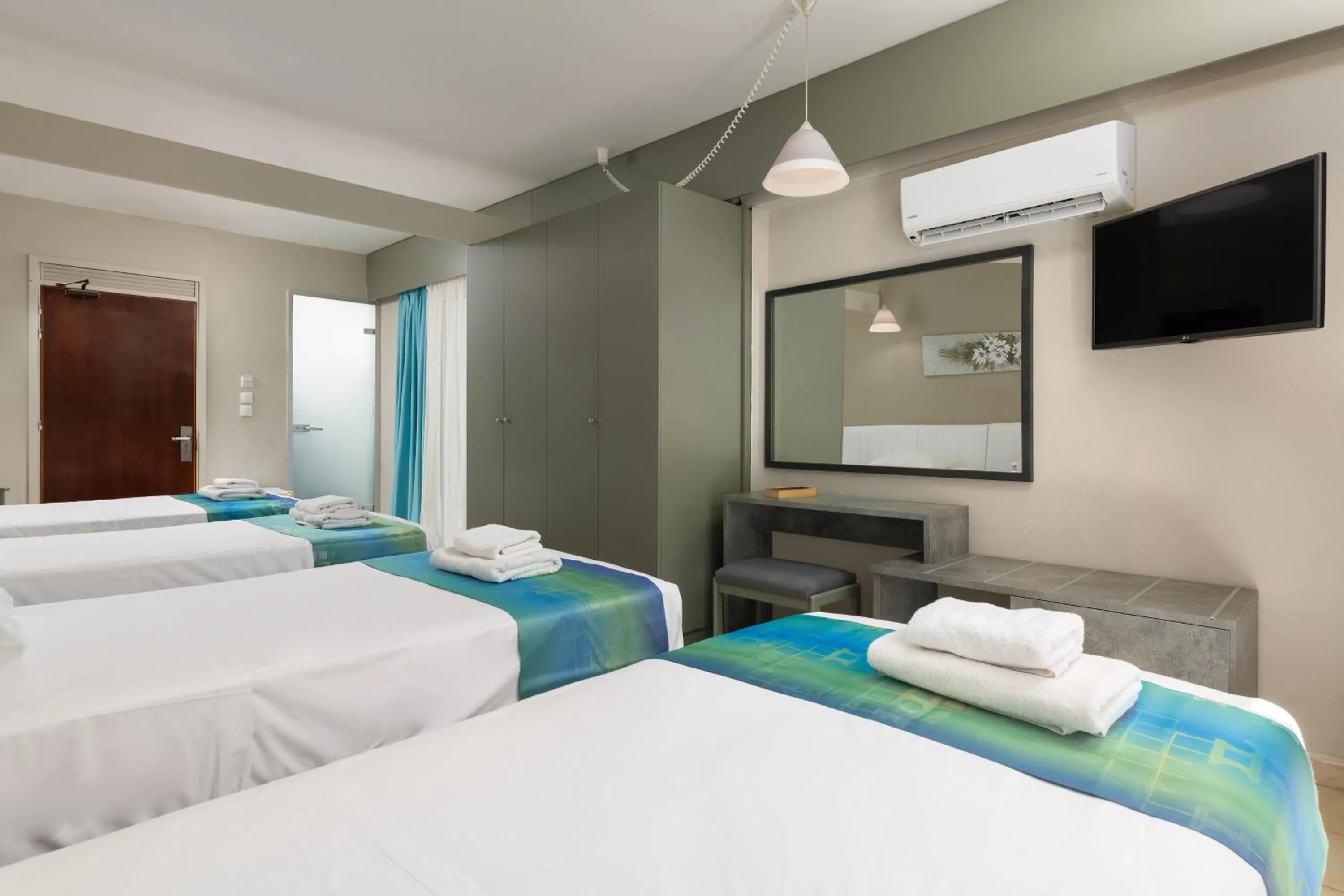 Photo of the whole room, Bed in Lito Hotel