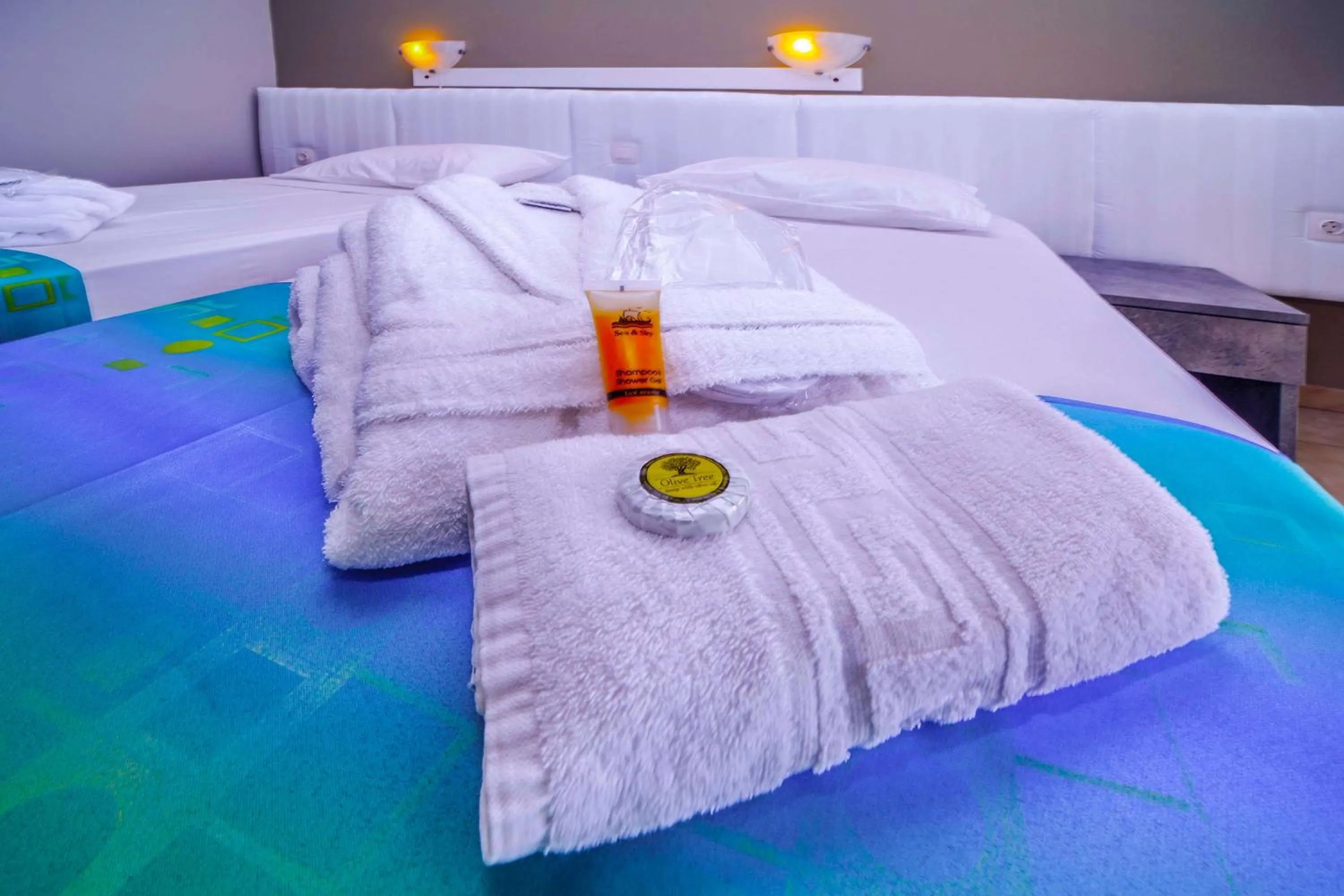 Bedroom, Bed in Lito Hotel