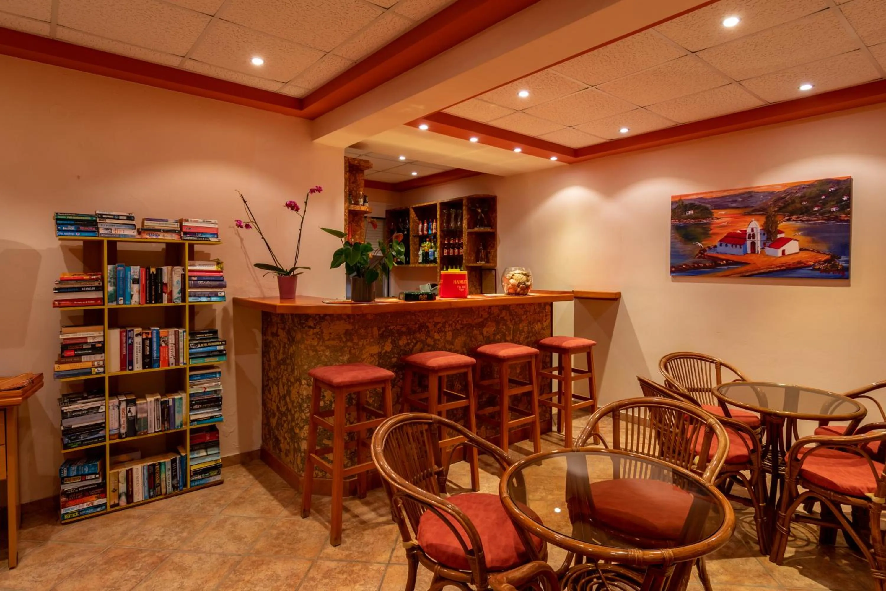 Communal lounge/ TV room in Angelica Hotel