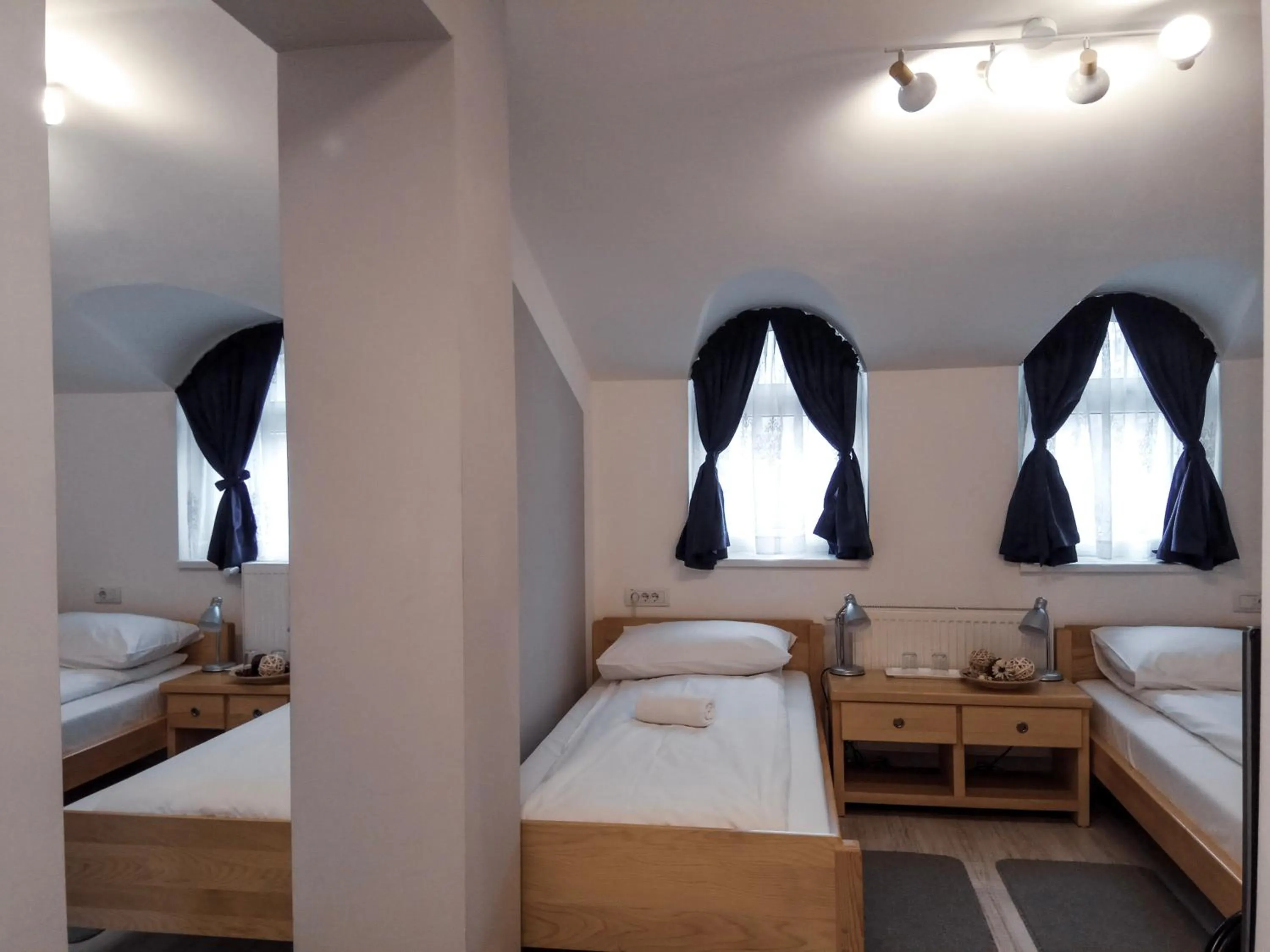 Bedroom, Bed in Bloom Inn