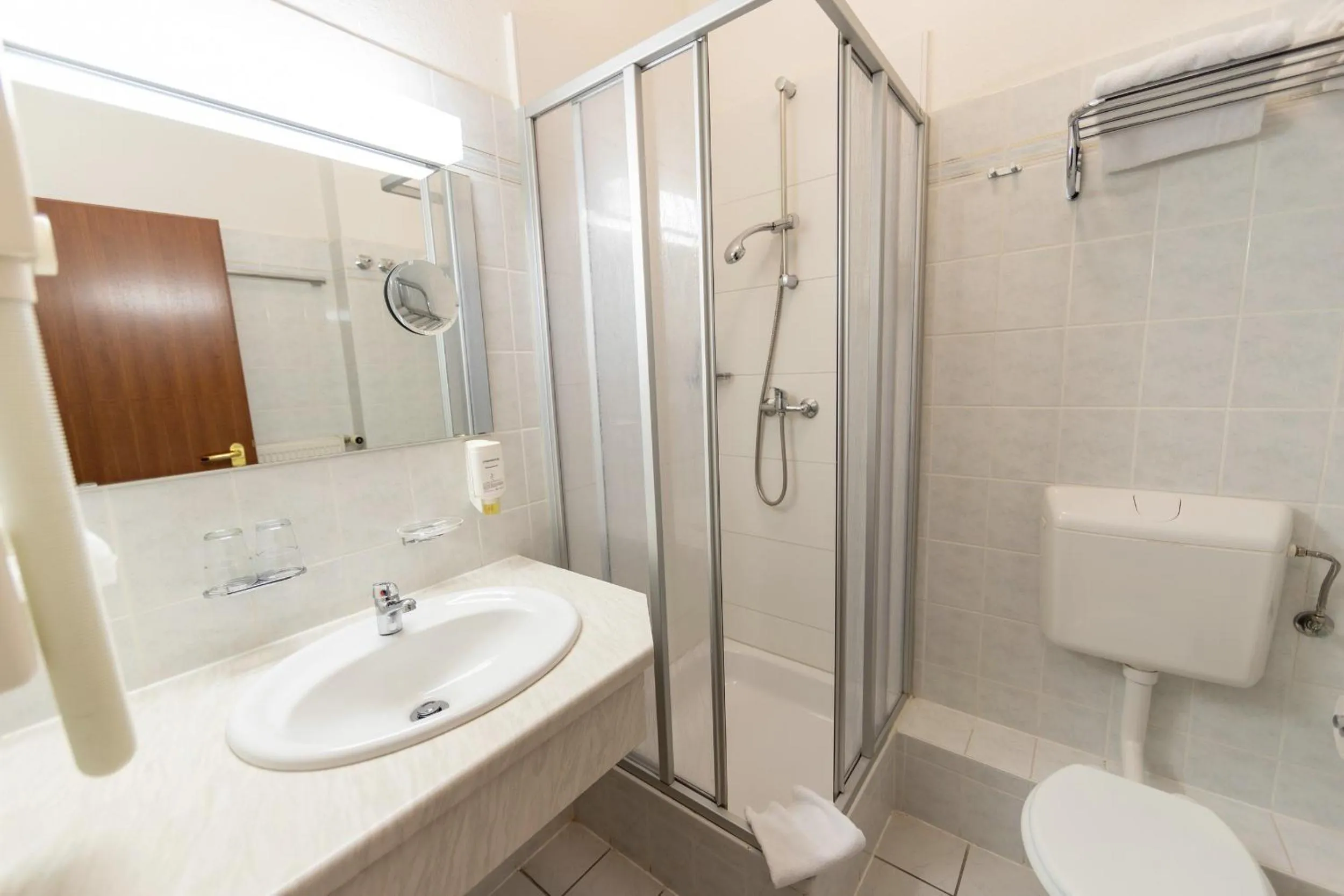 Shower in Sonnenhotel Hoher Hahn