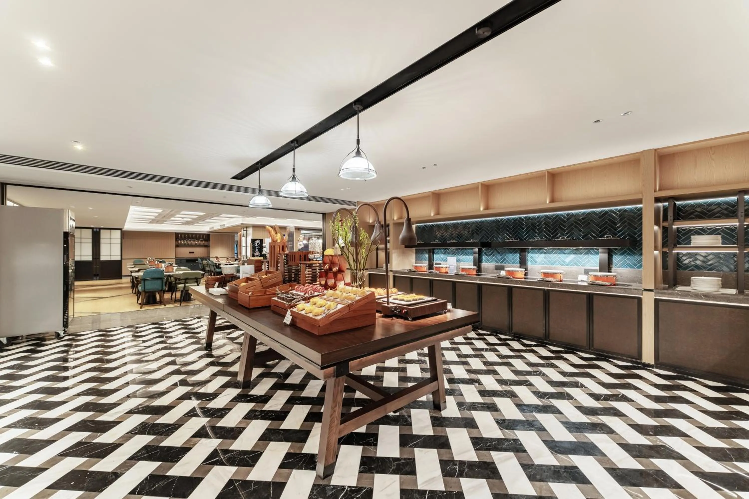 Restaurant/places to eat in Four Points by Sheraton Chongqing