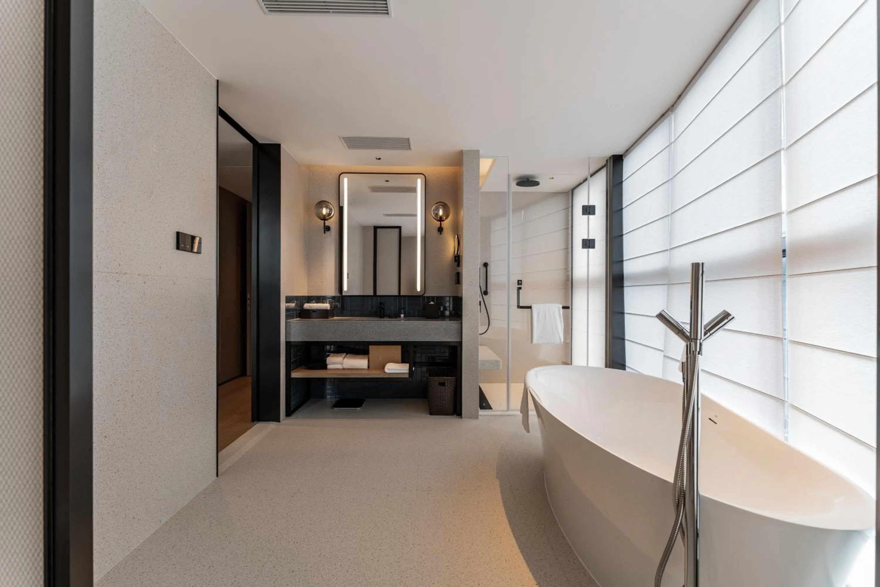 Bath in Four Points by Sheraton Chongqing