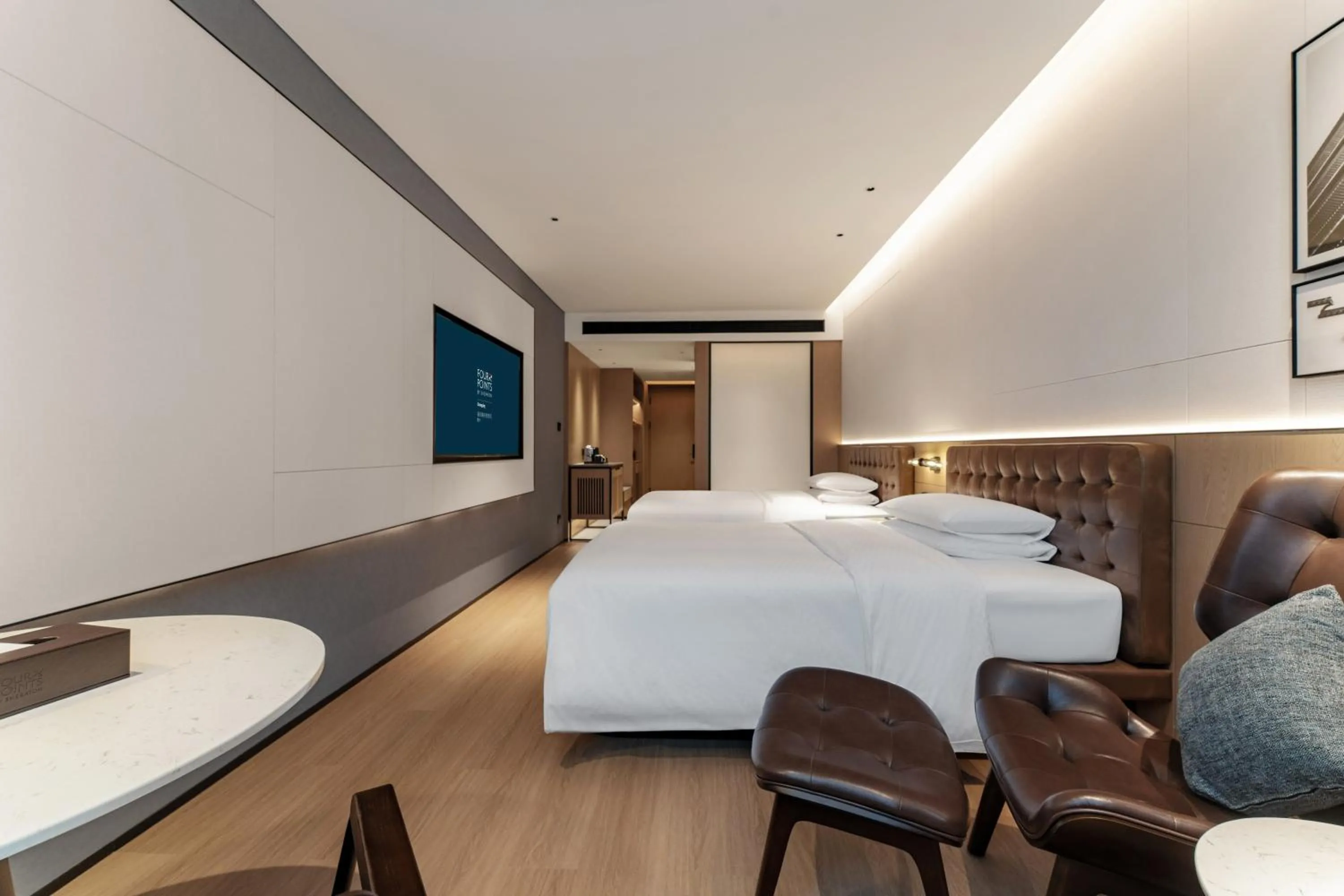 Bed in Four Points by Sheraton Chongqing