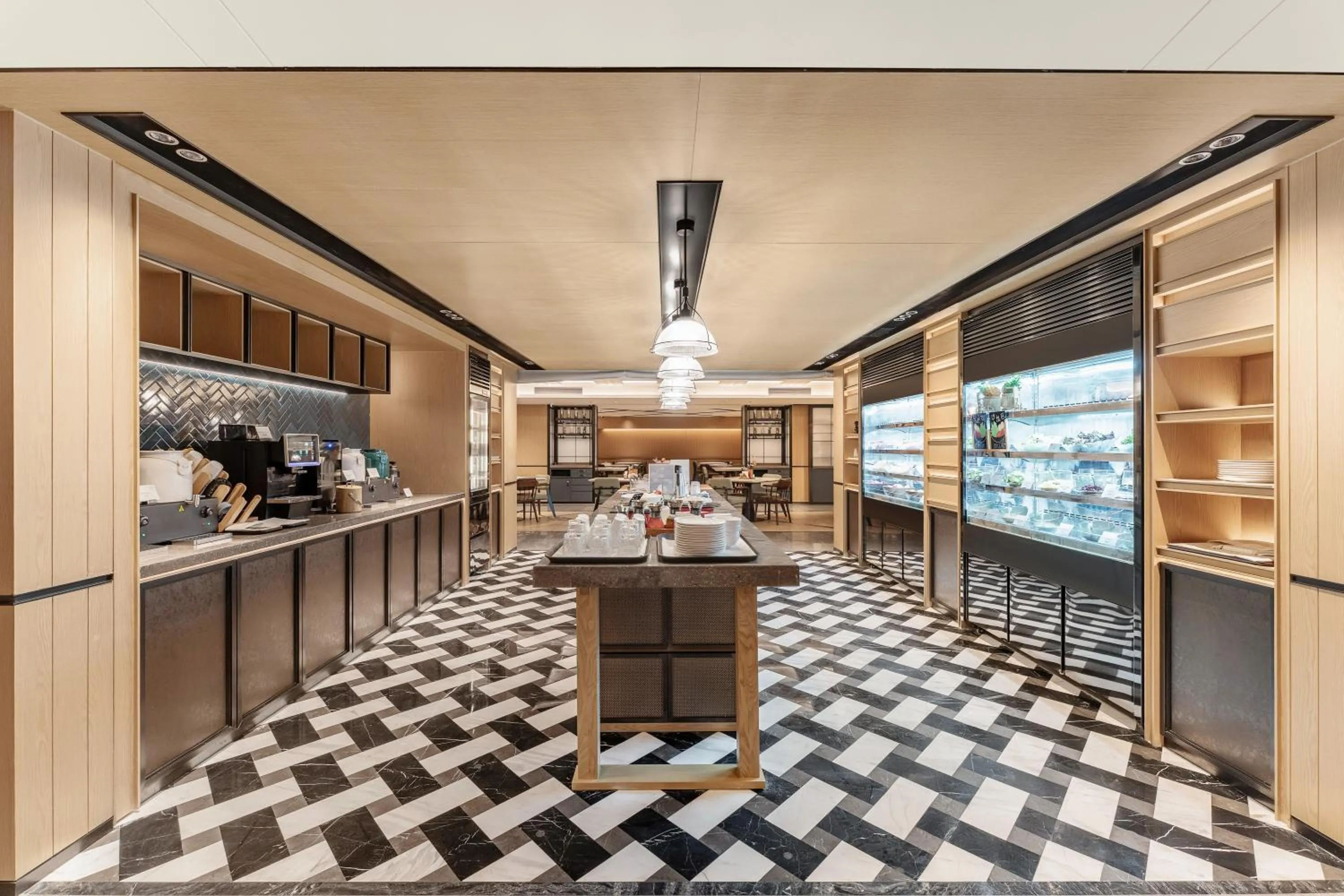 Restaurant/places to eat in Four Points by Sheraton Chongqing