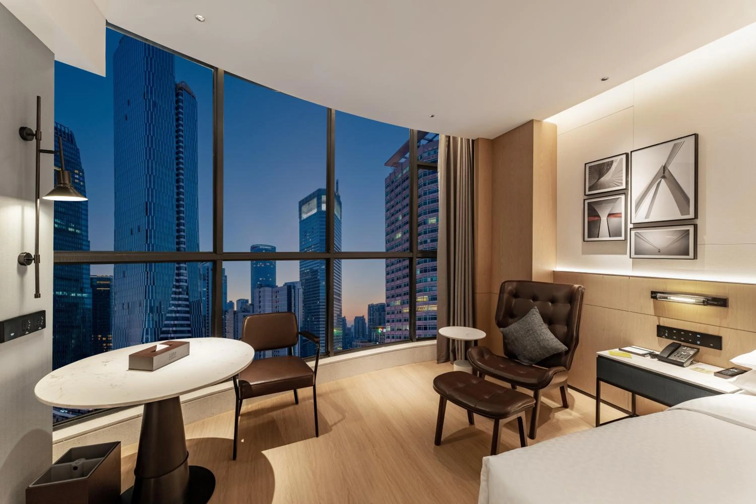 Seating area in Four Points by Sheraton Chongqing