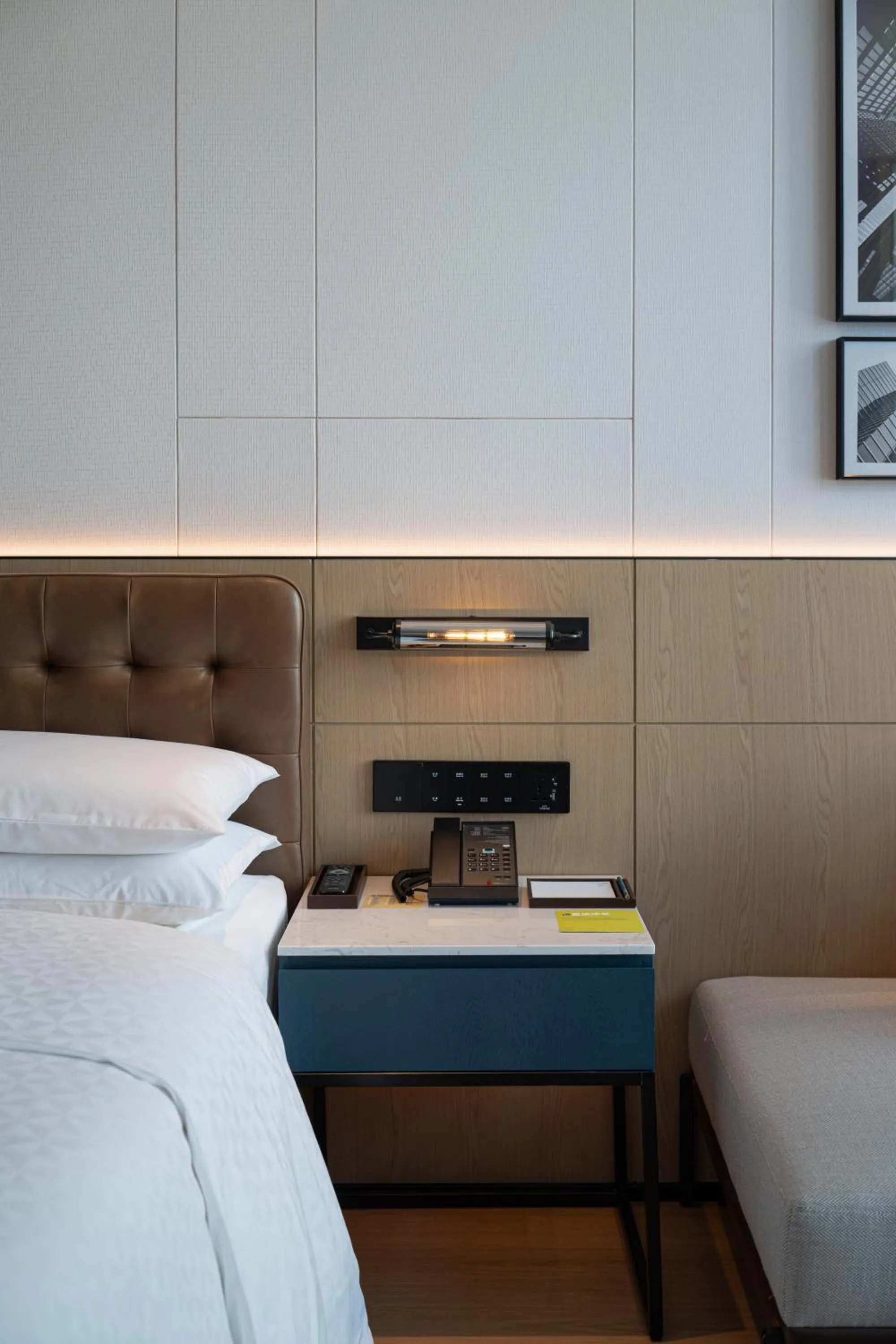 Bedroom, Bed in Four Points by Sheraton Chongqing