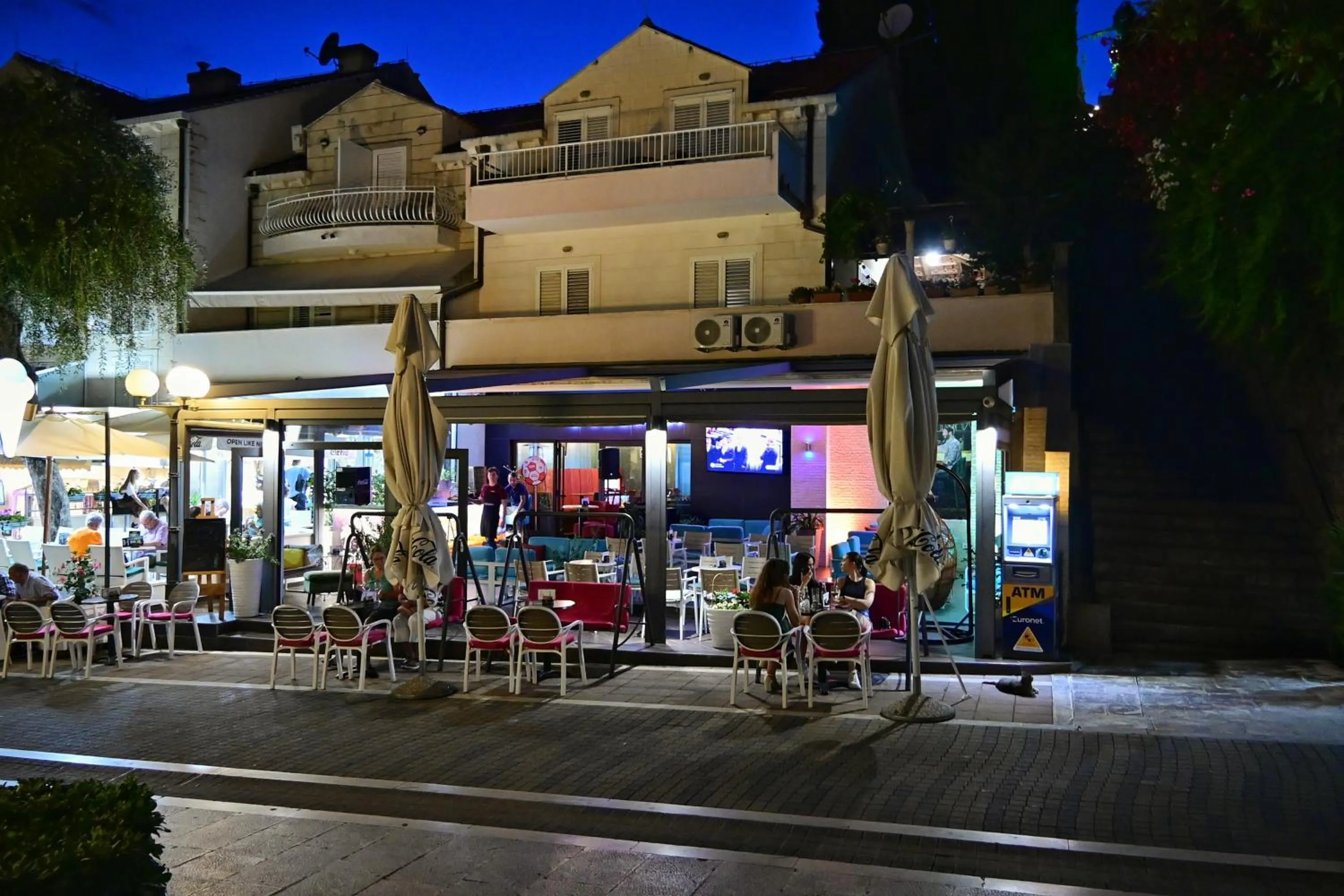 Property building in Villa Ruza