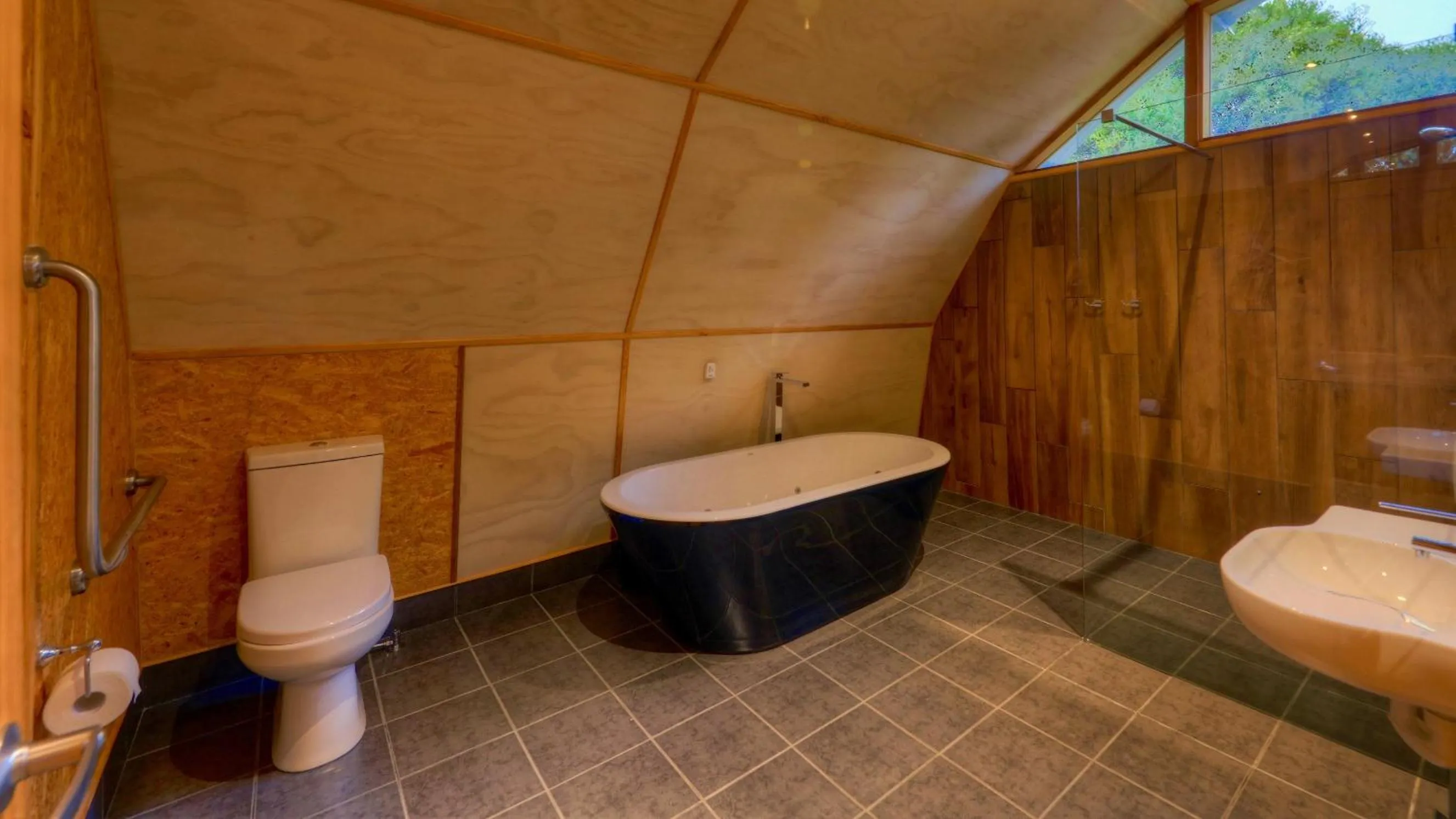 43 Degrees Bruny Island