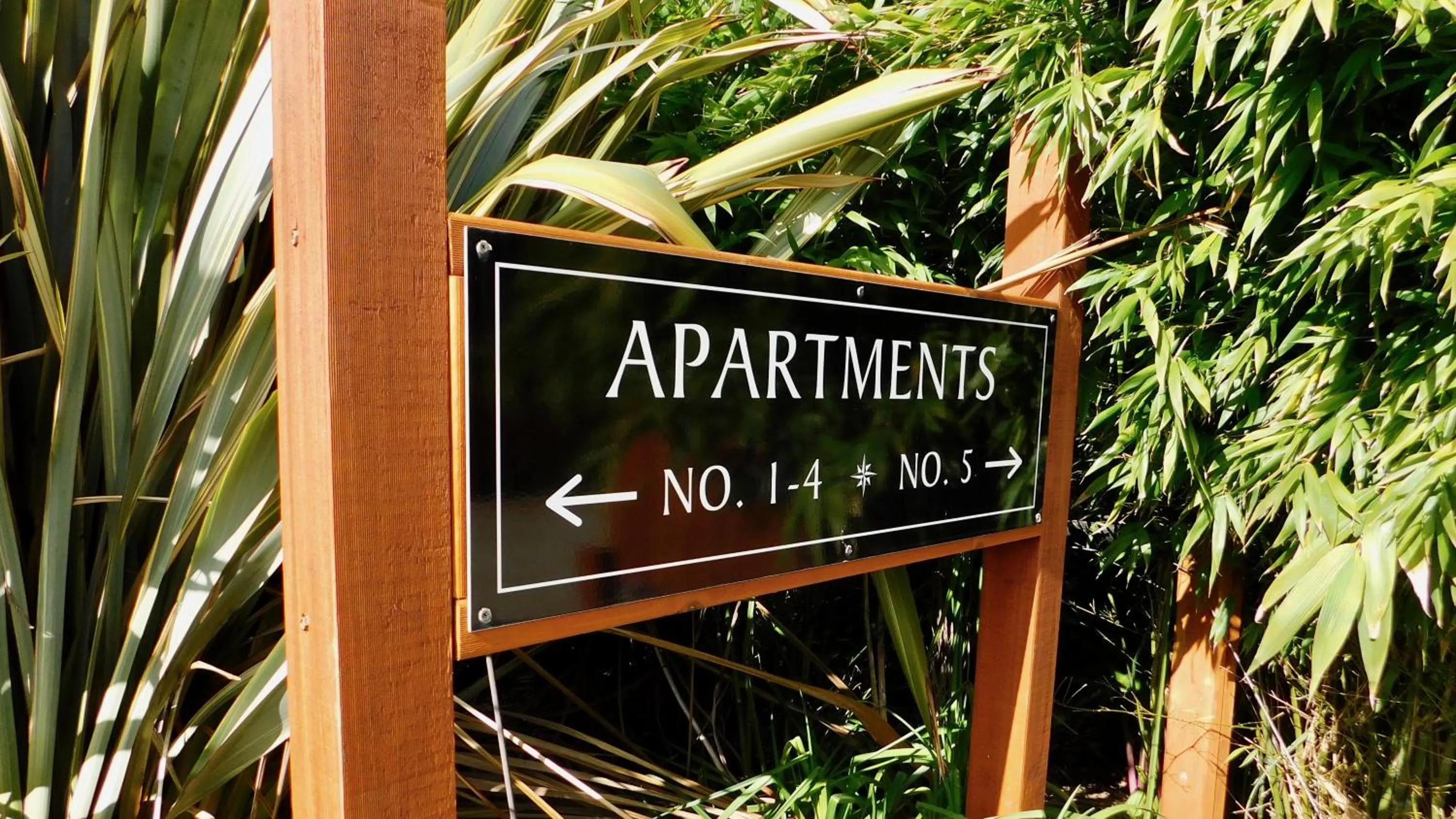 Property building in 43 Degrees Bruny Island