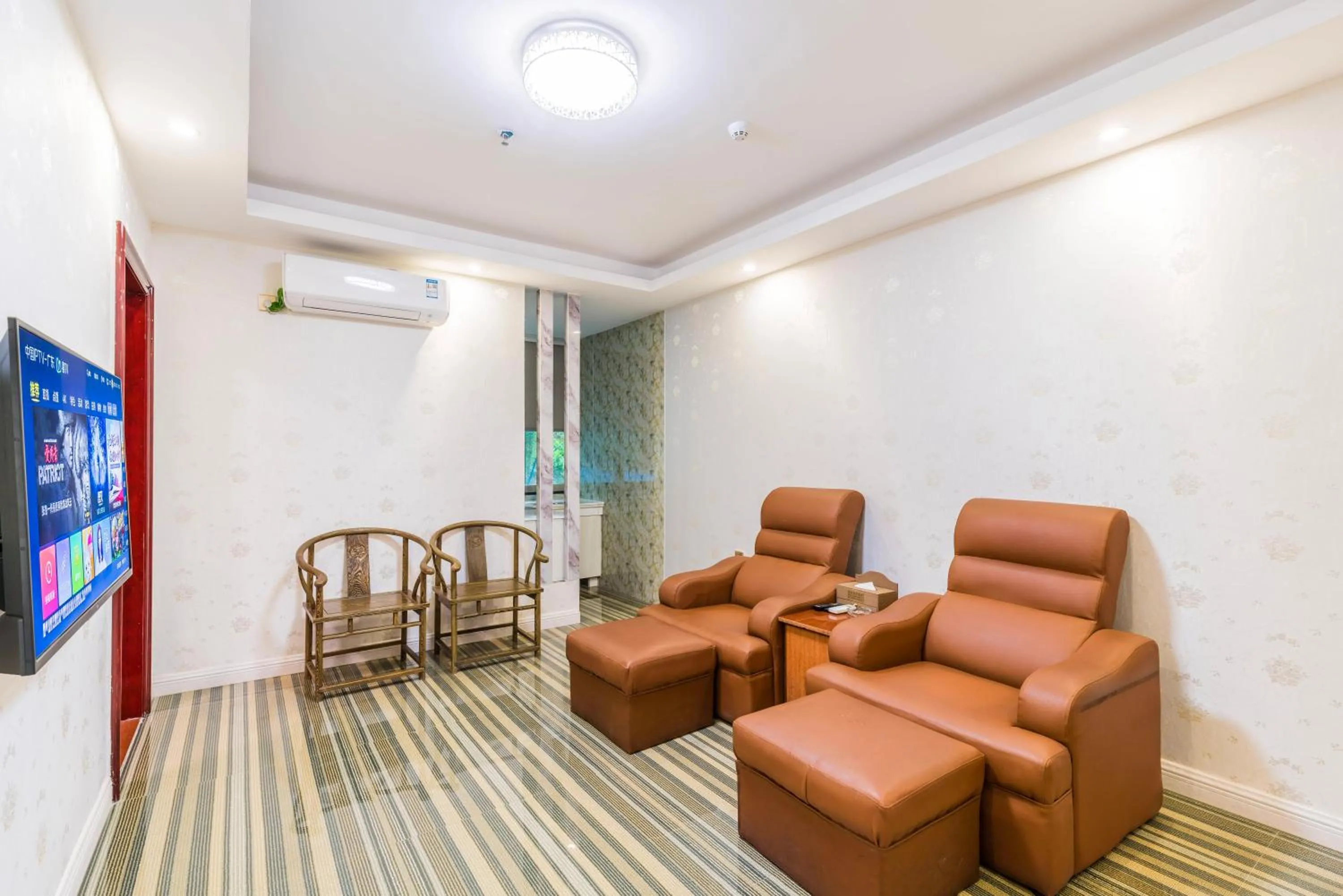 Shengli Hydrotherapy Vacation Hotel