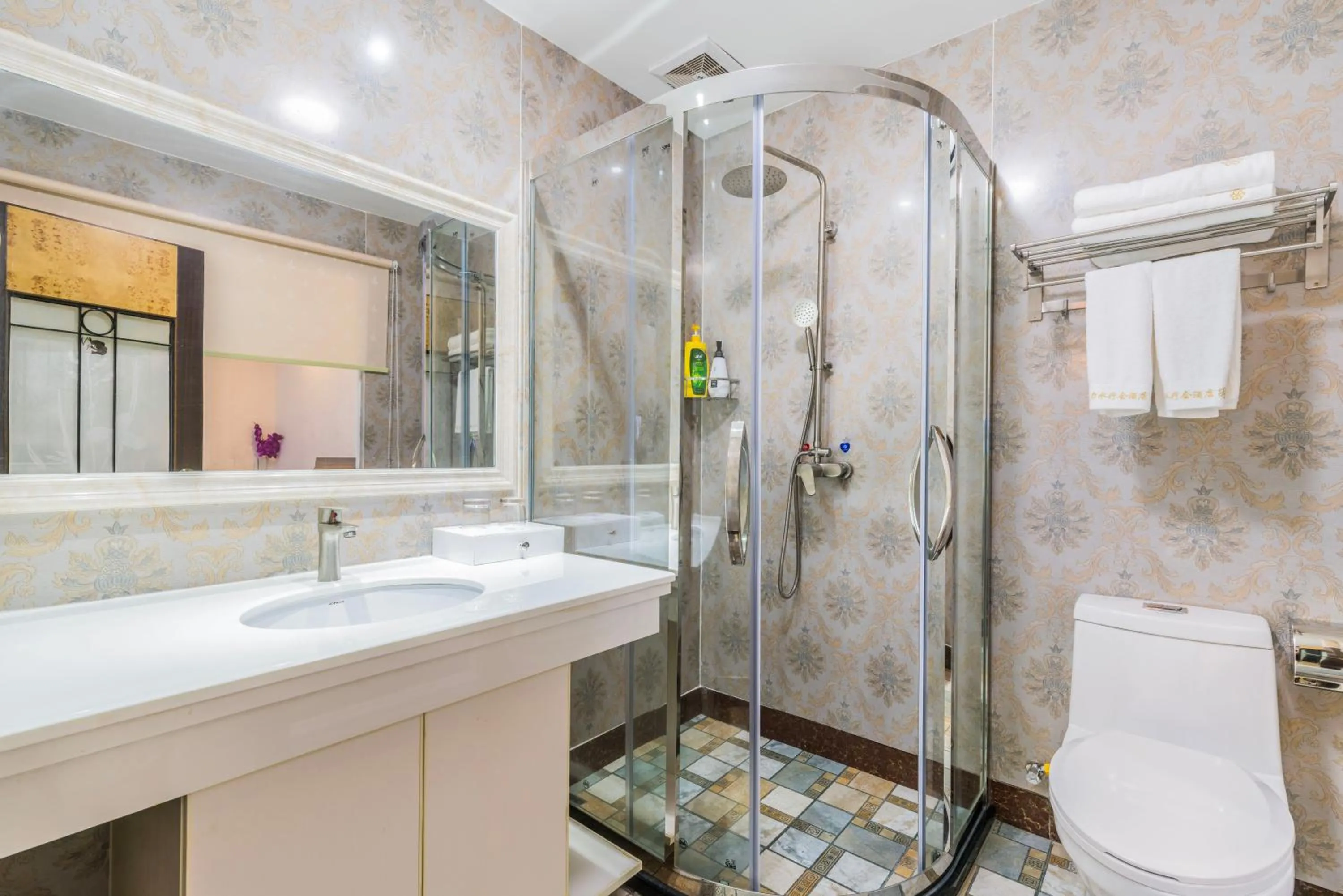 Shengli Hydrotherapy Vacation Hotel