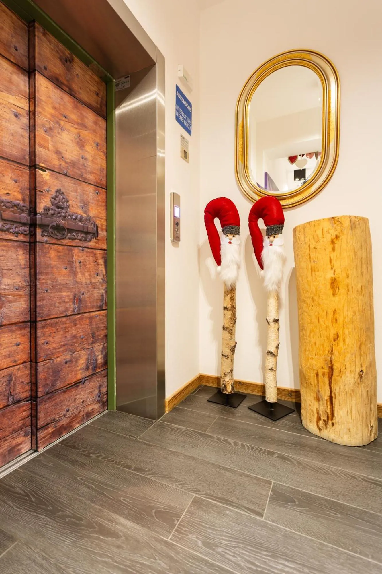 hair dresser in Olimpia Hotel