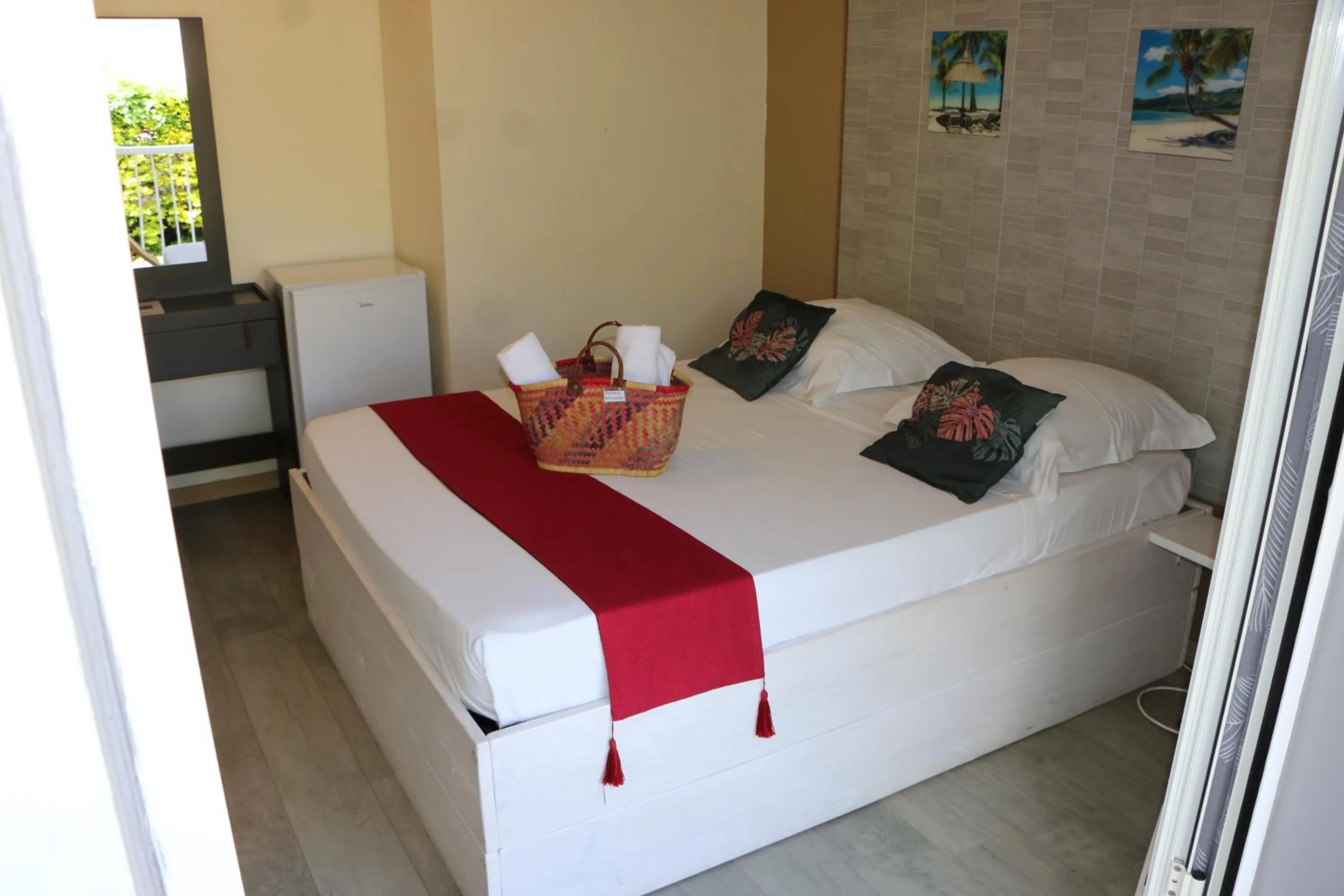 Bed in Hôtel Le Soleil Couchant