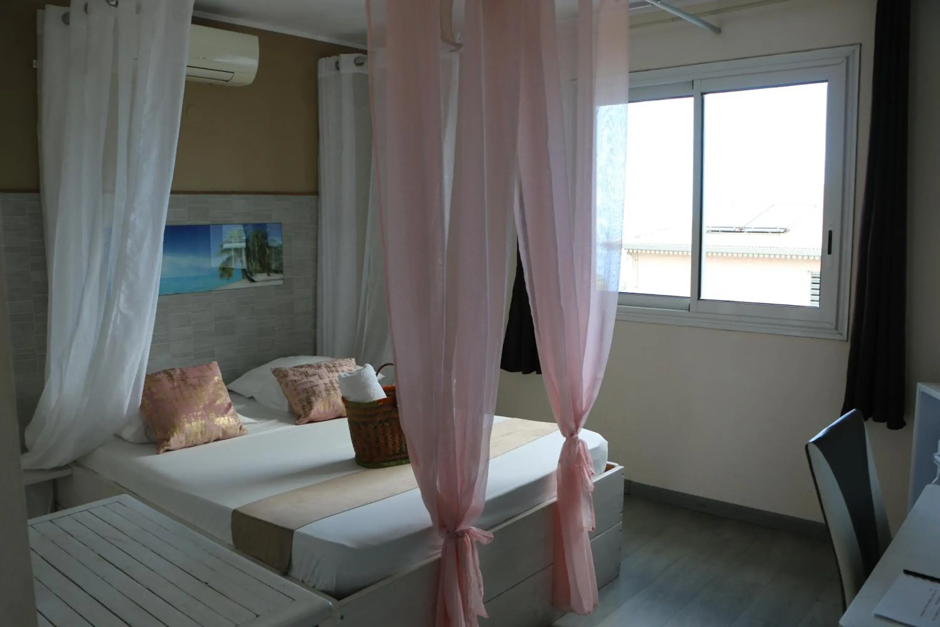 Double Room in Hôtel Le Soleil Couchant Double Room in Hôtel Le Soleil Couchant