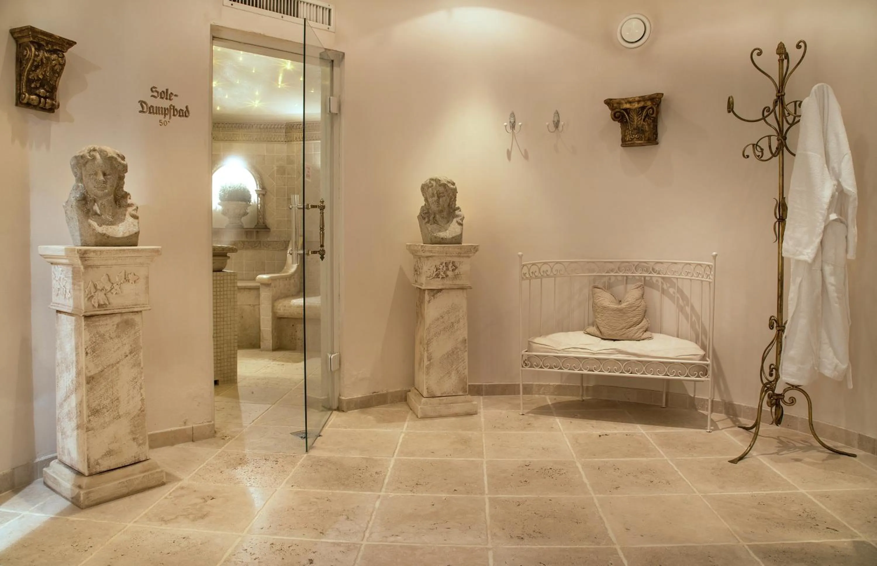 Area and facilities in Hotel Alpenblick Zillertal