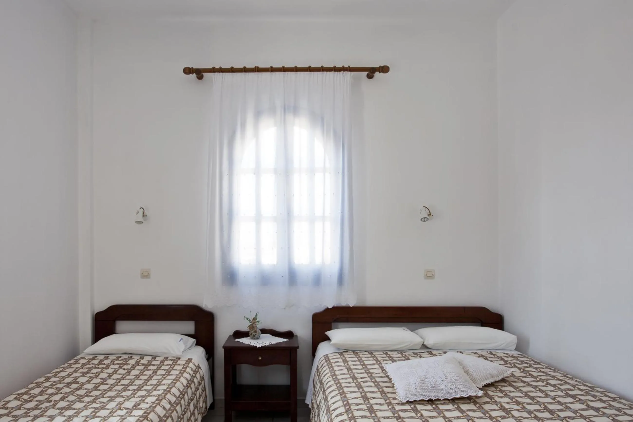 Bedroom, Bed in Ancient Thera Studios