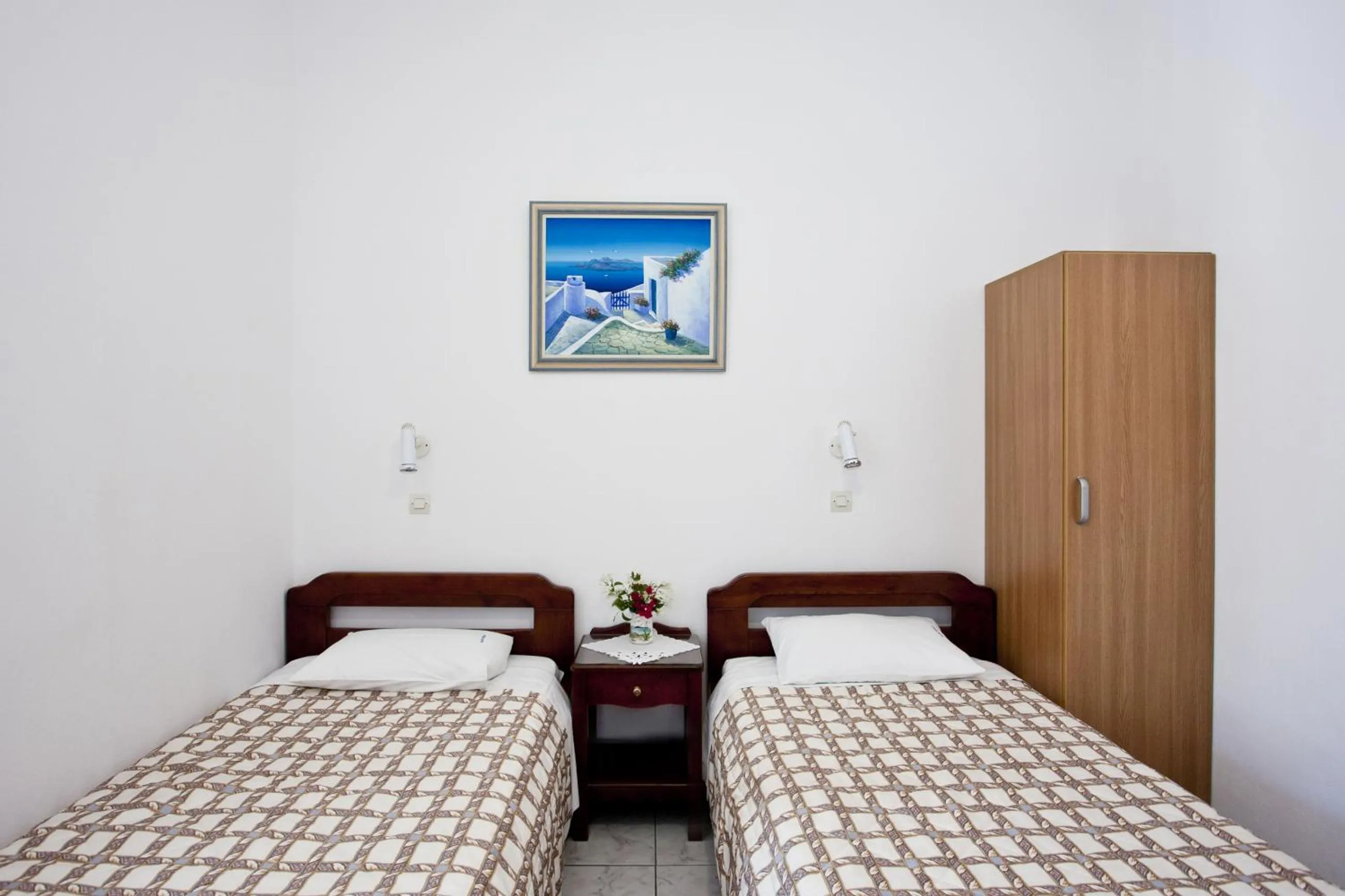 Bedroom, Bed in Ancient Thera Studios