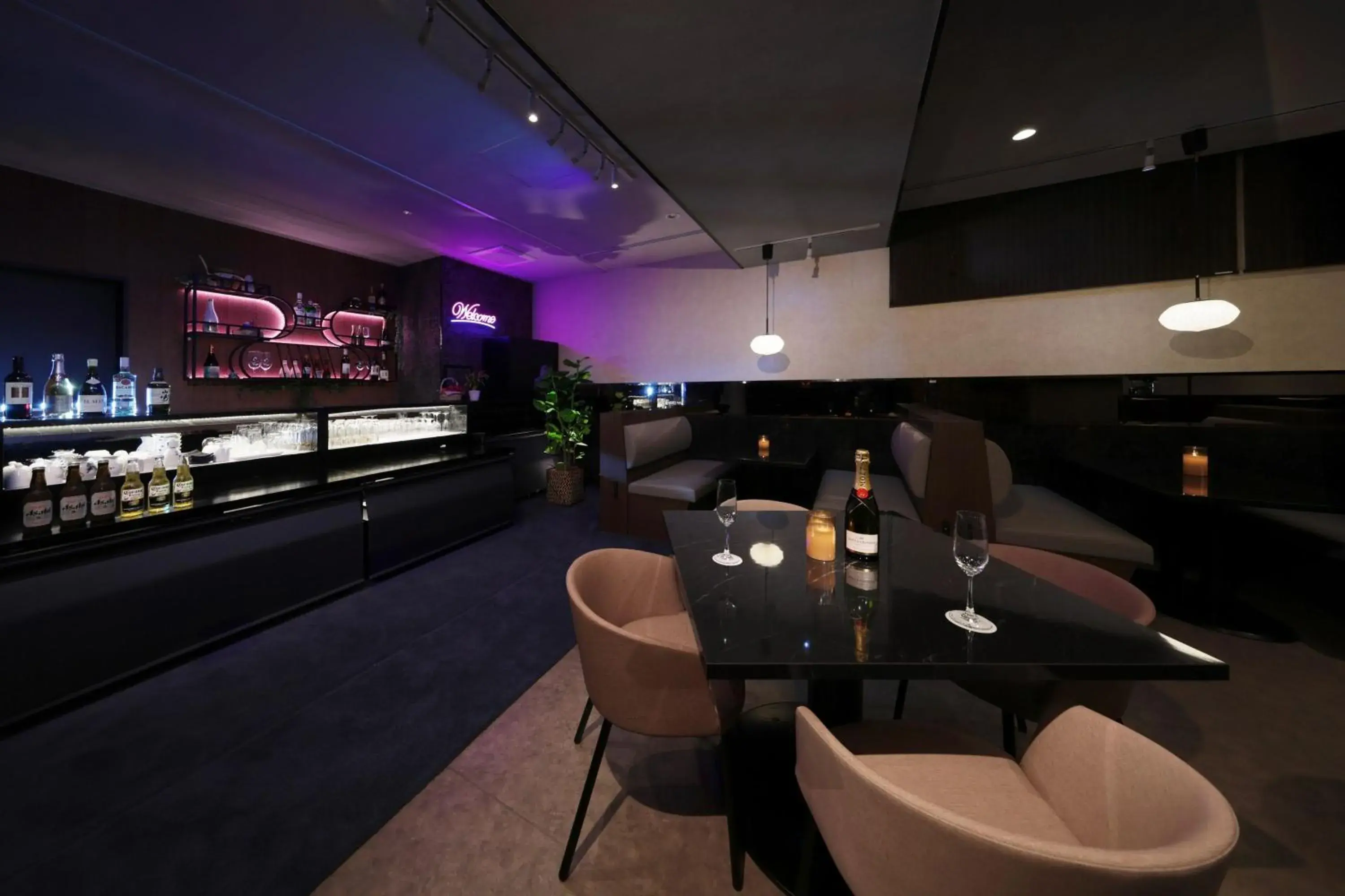 Restaurant/places to eat in Kuromon Crystal Hotel Restaurant/places to eat in Kuromon Crystal Hotel