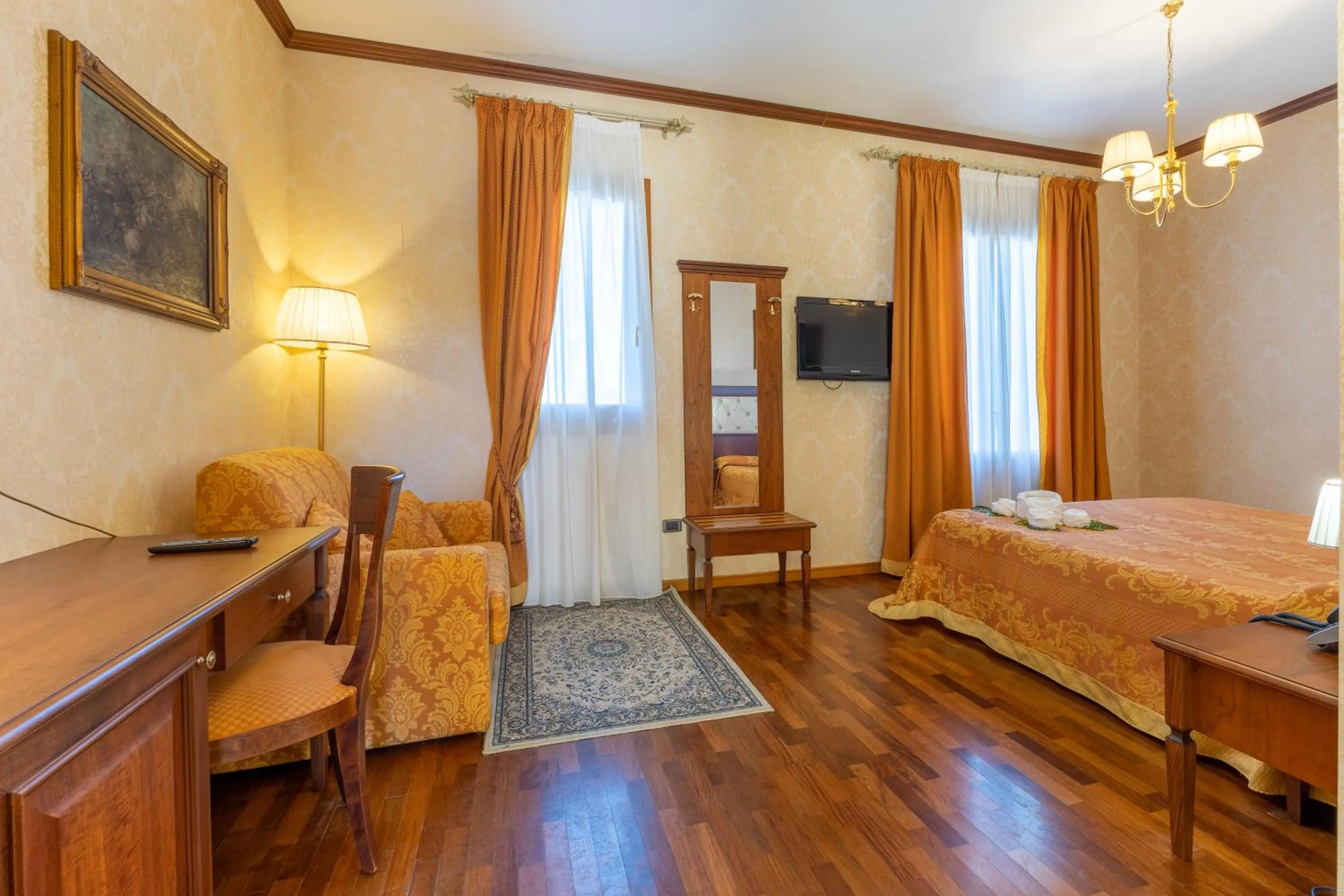 Photo of the whole room, Bed in Hotel Borgo Don Chisciotte
