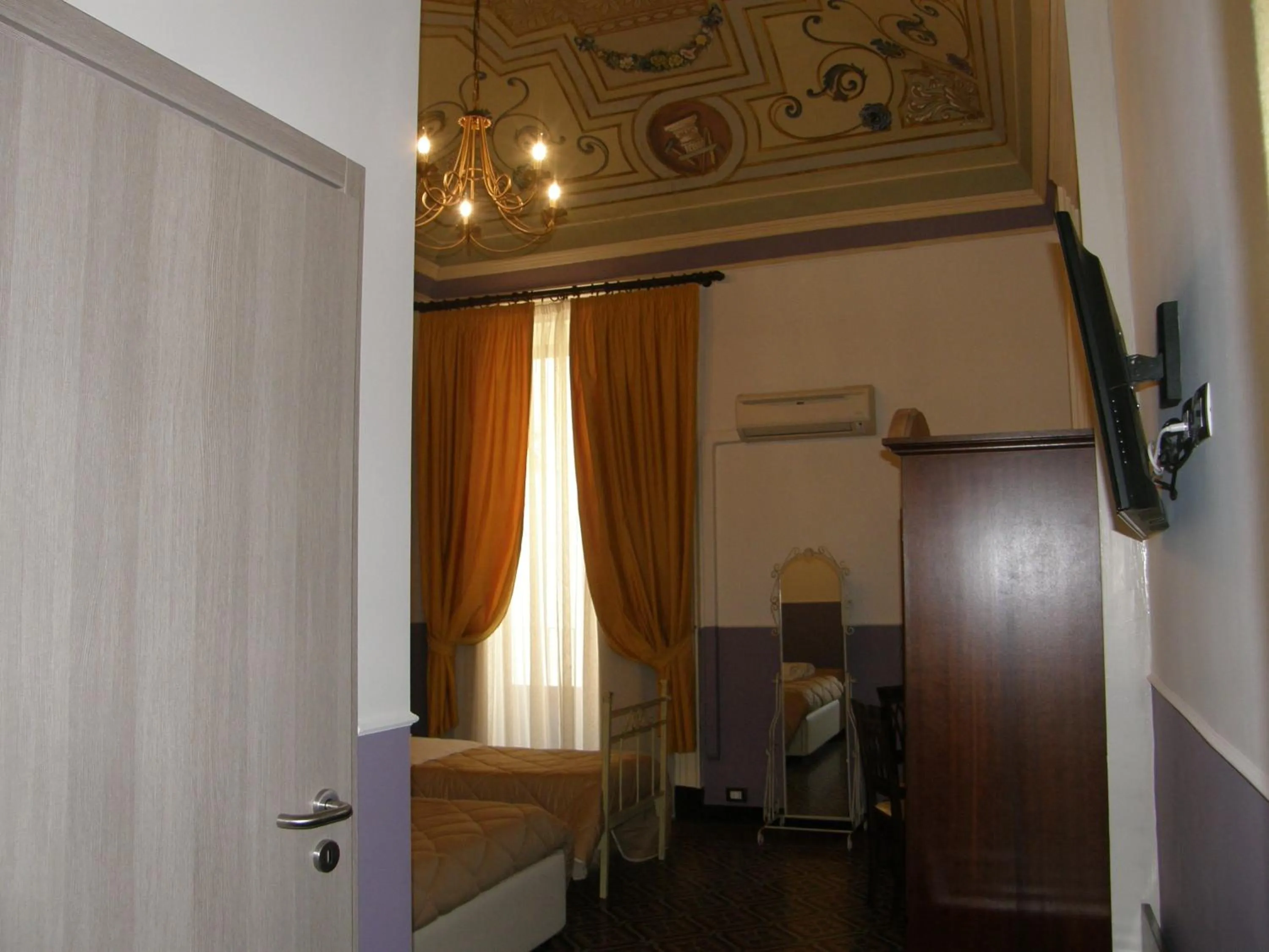 Bedroom, Bed in Il Gattopardo House