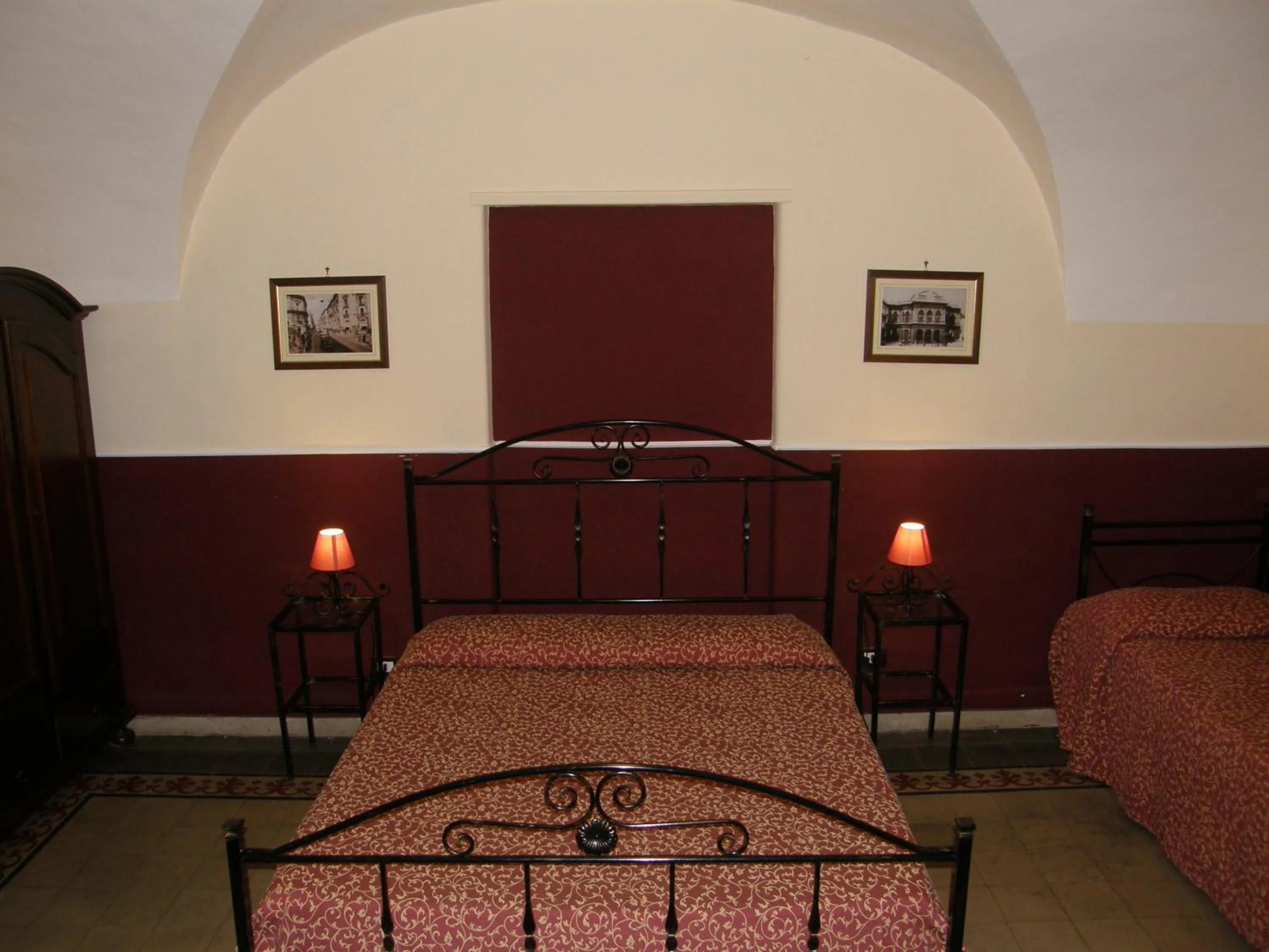 Photo of the whole room in Il Gattopardo House