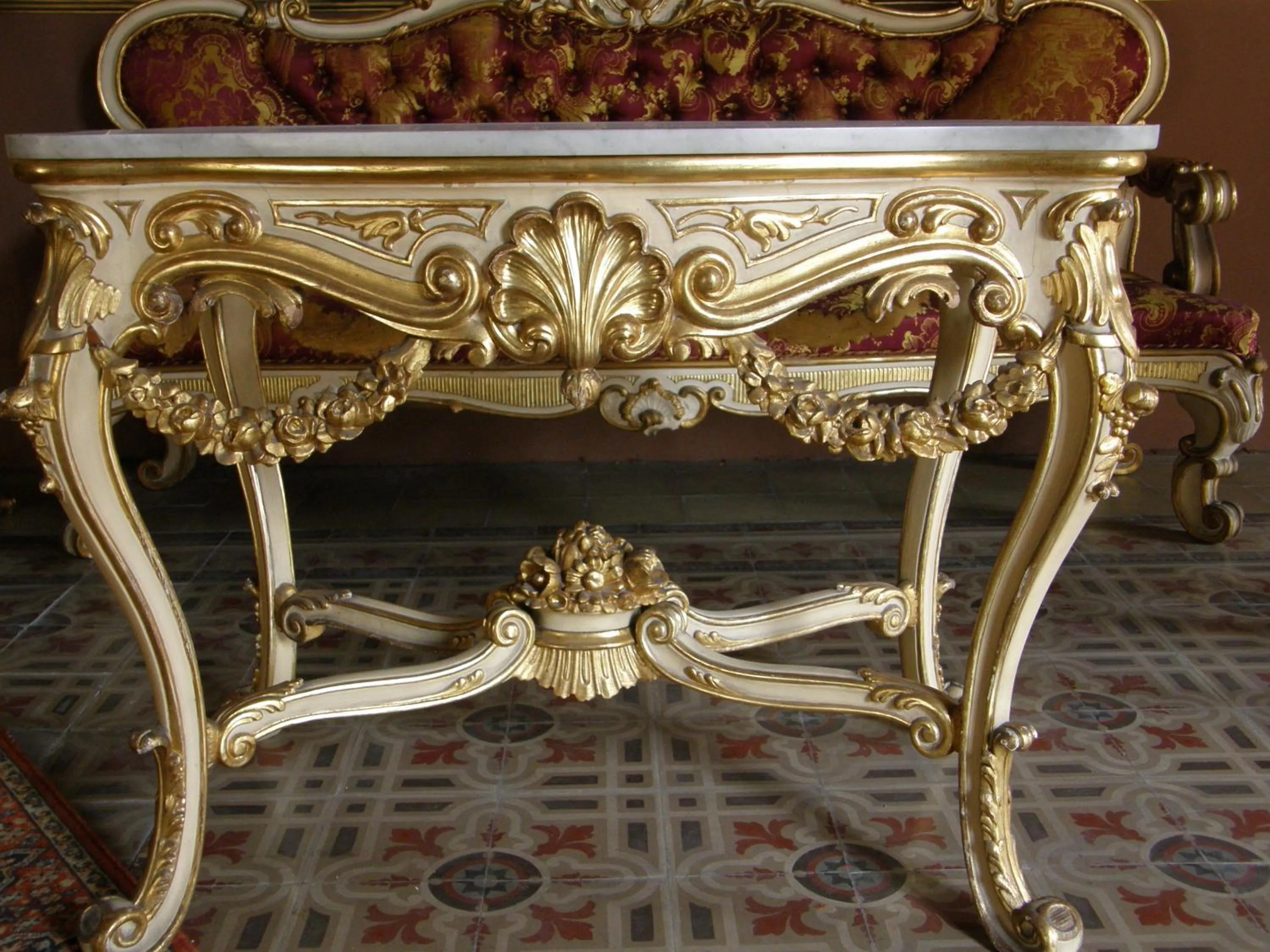 Decorative detail in Il Gattopardo House