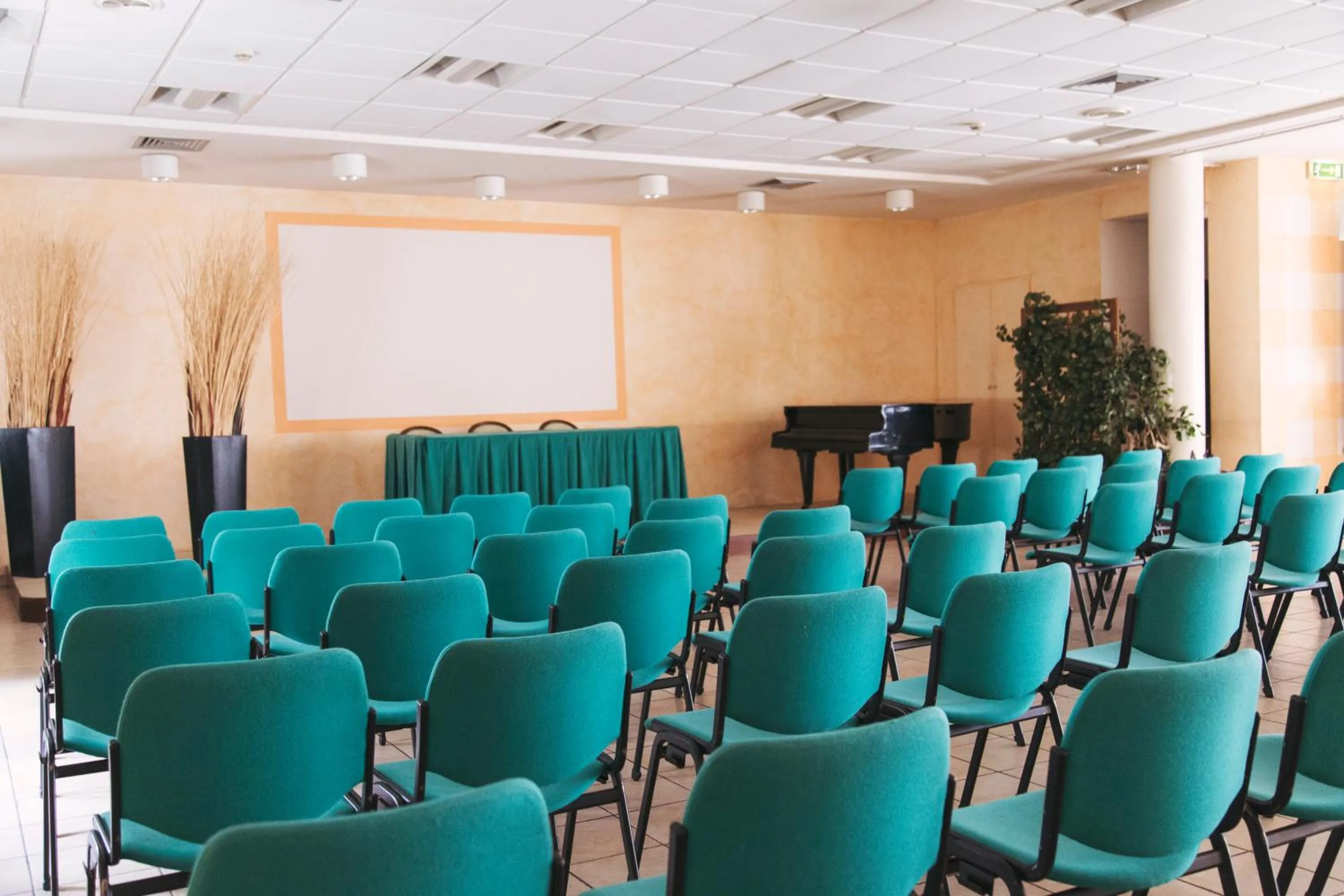 Business facilities in Hotel Clementi