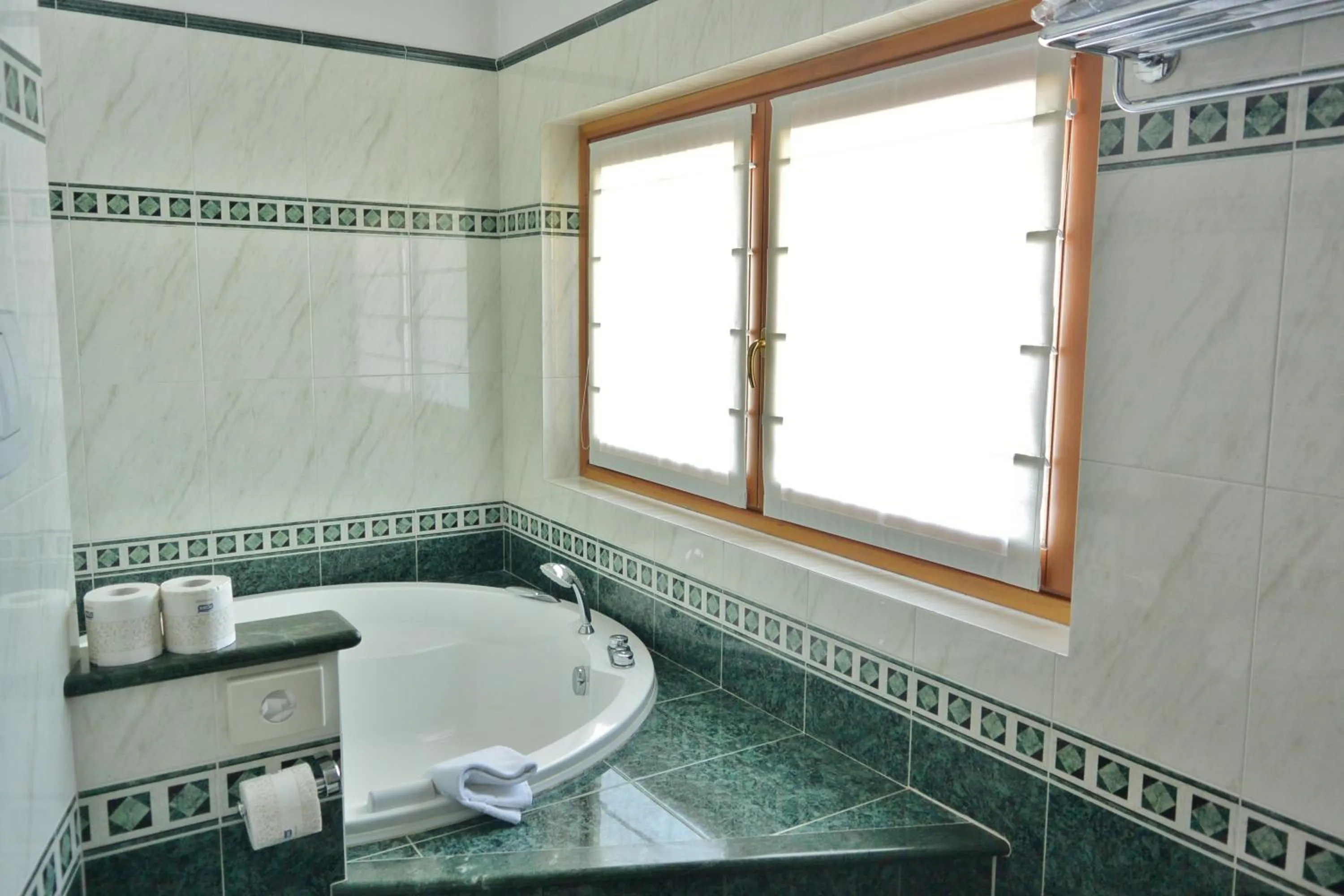 Hot Tub in Hotel Posta