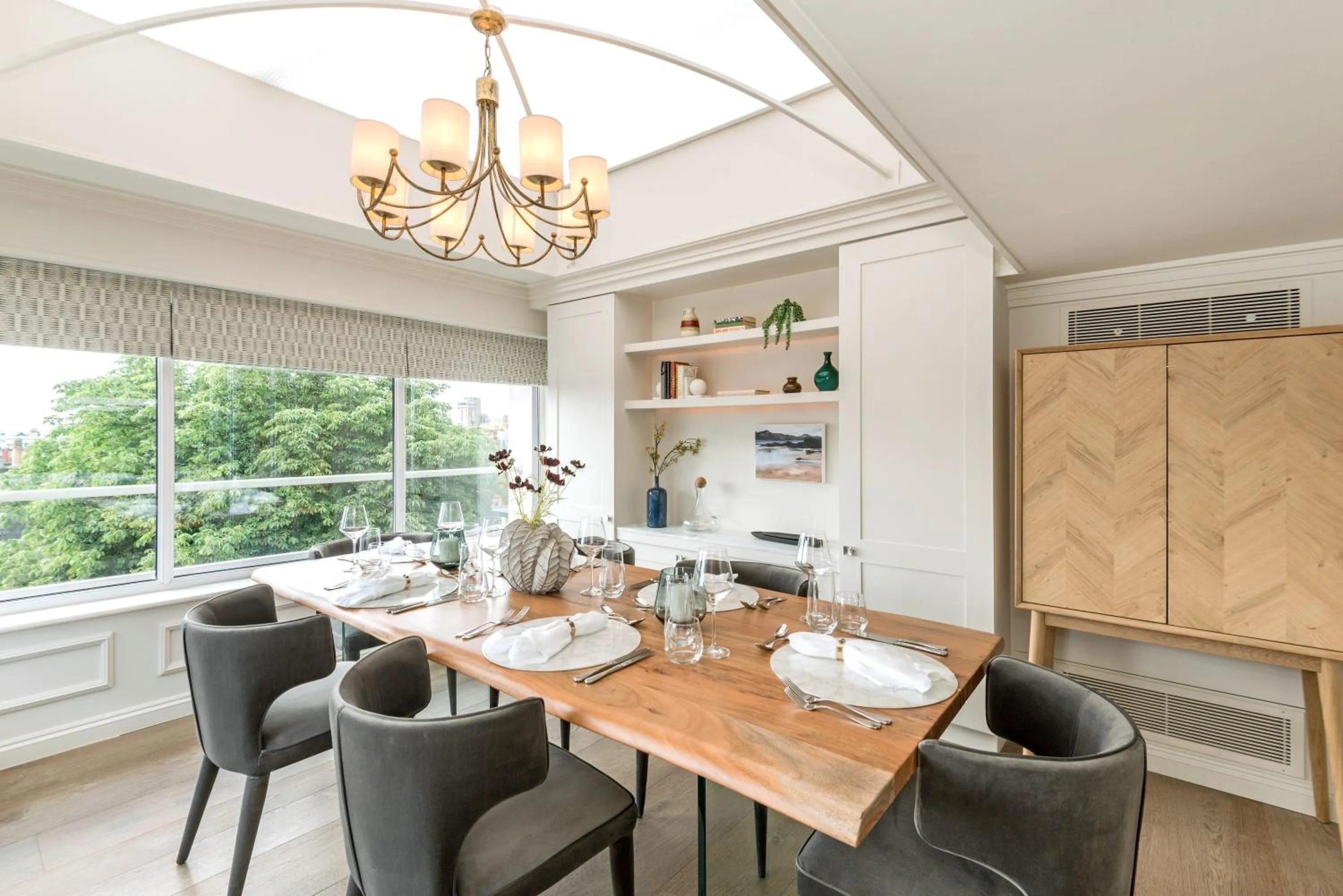 Seating area in Buckingham & Lloyds