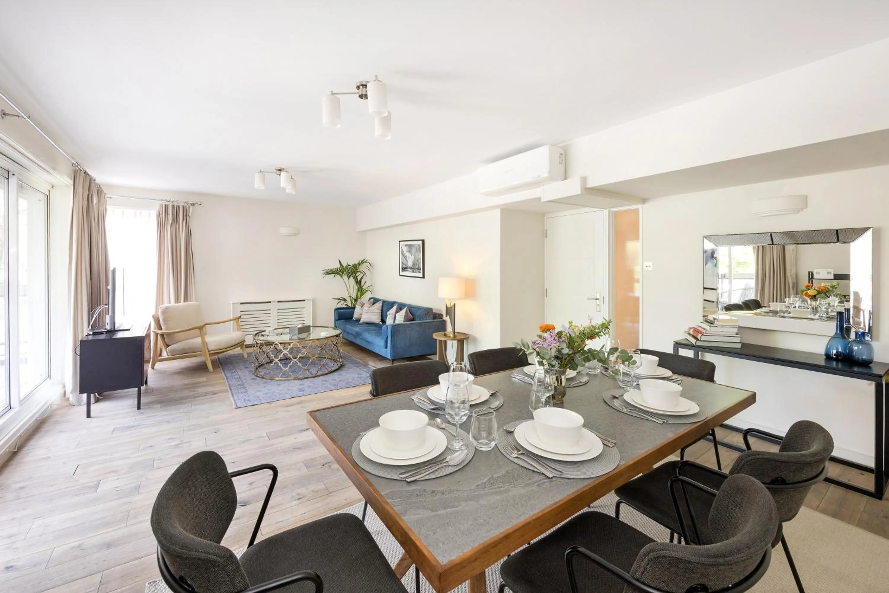 Living room in Buckingham & Lloyds